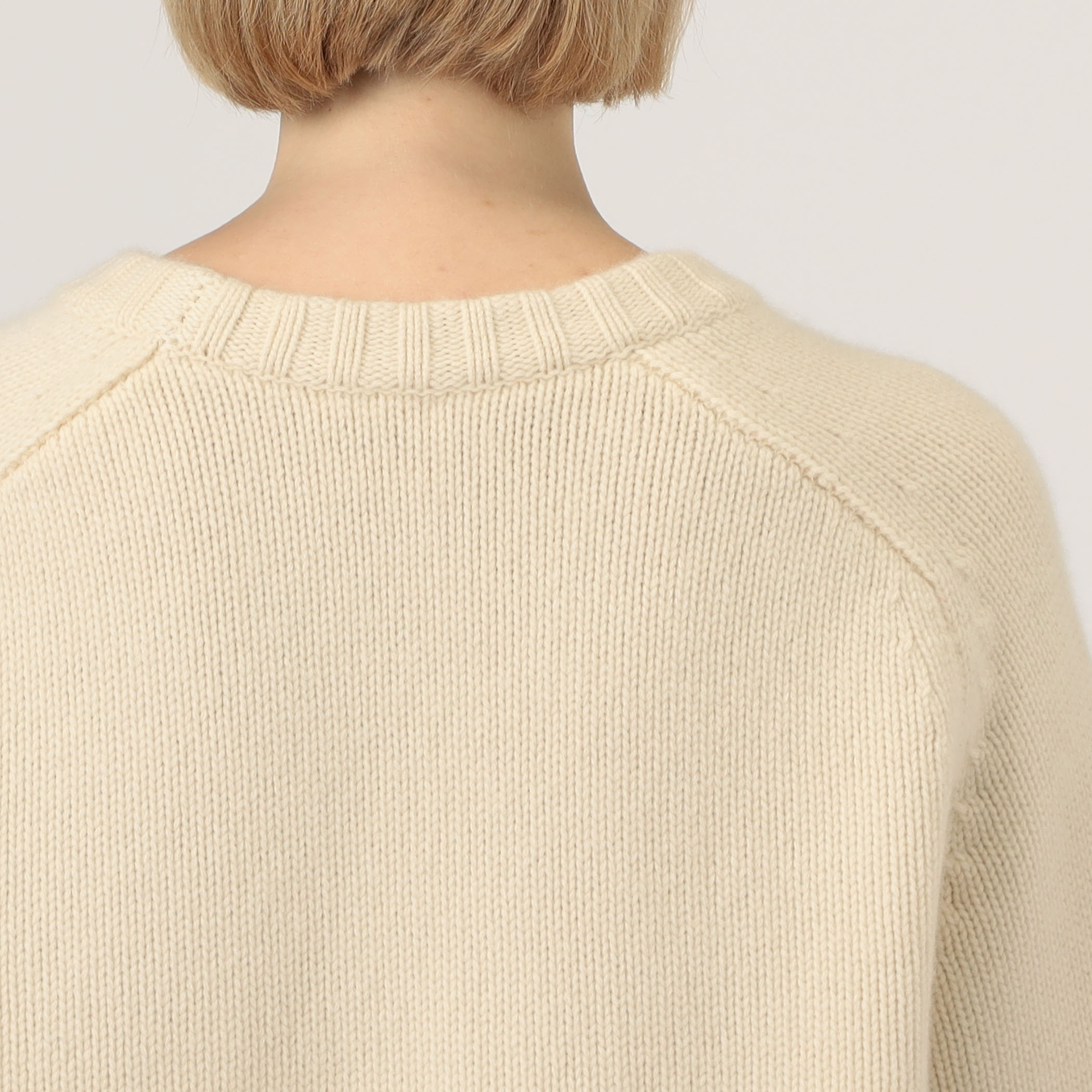 KHAITE MAE SWEATER プルオーバーニット｜トゥモローランド 公式通販