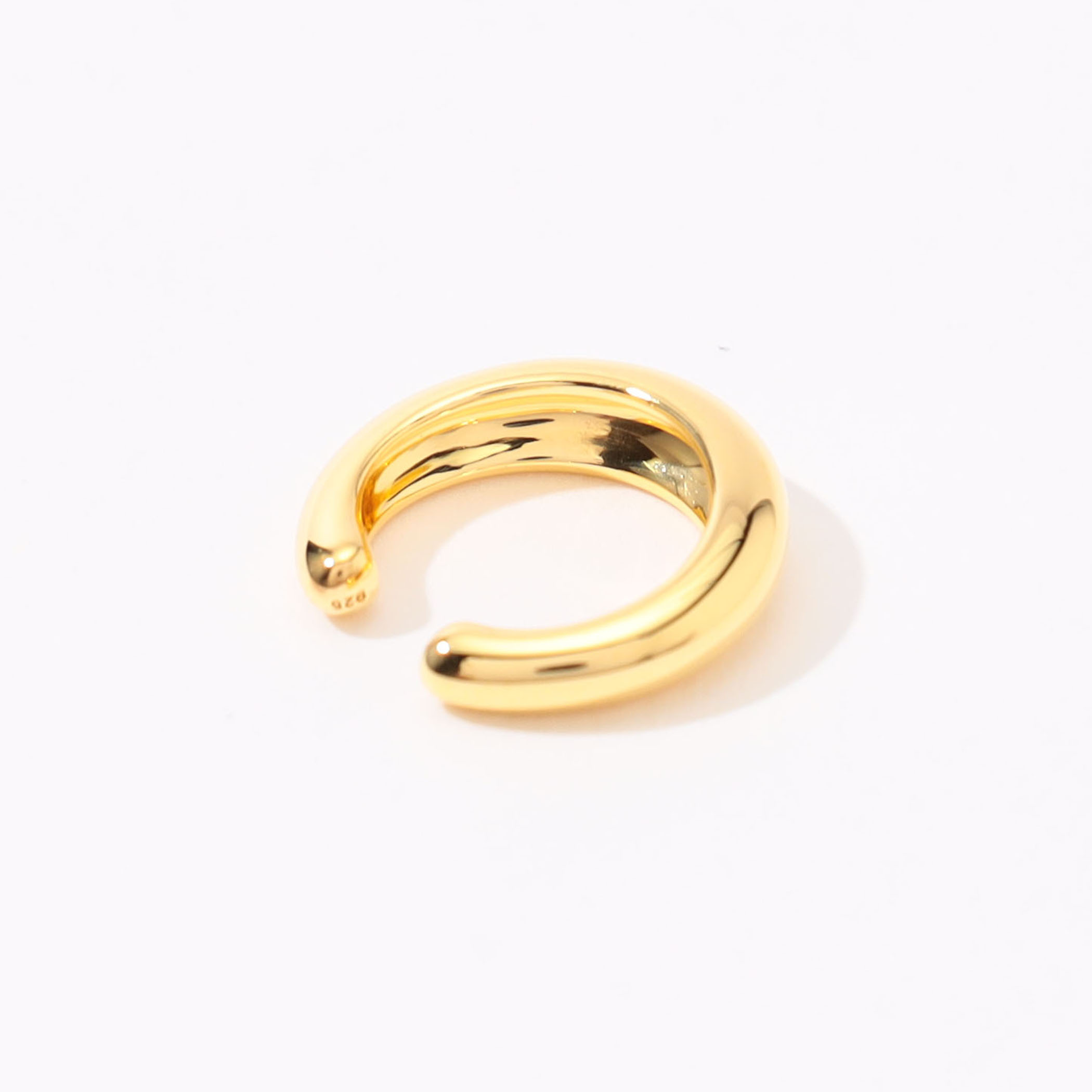 TOM WOOD Ear Cuff Slim Gold イヤーカフ｜トゥモローランド