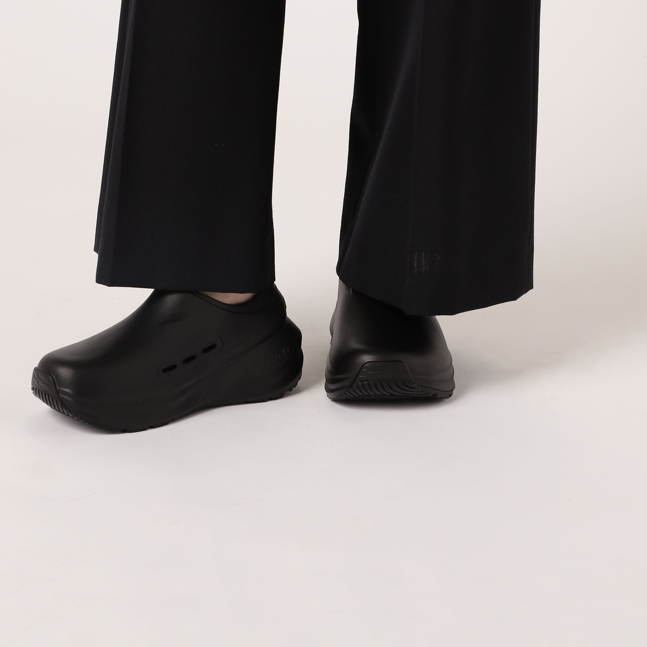 ALES GREY FRONTLINE PRO SLIP-ON｜トゥモローランド 公式通販