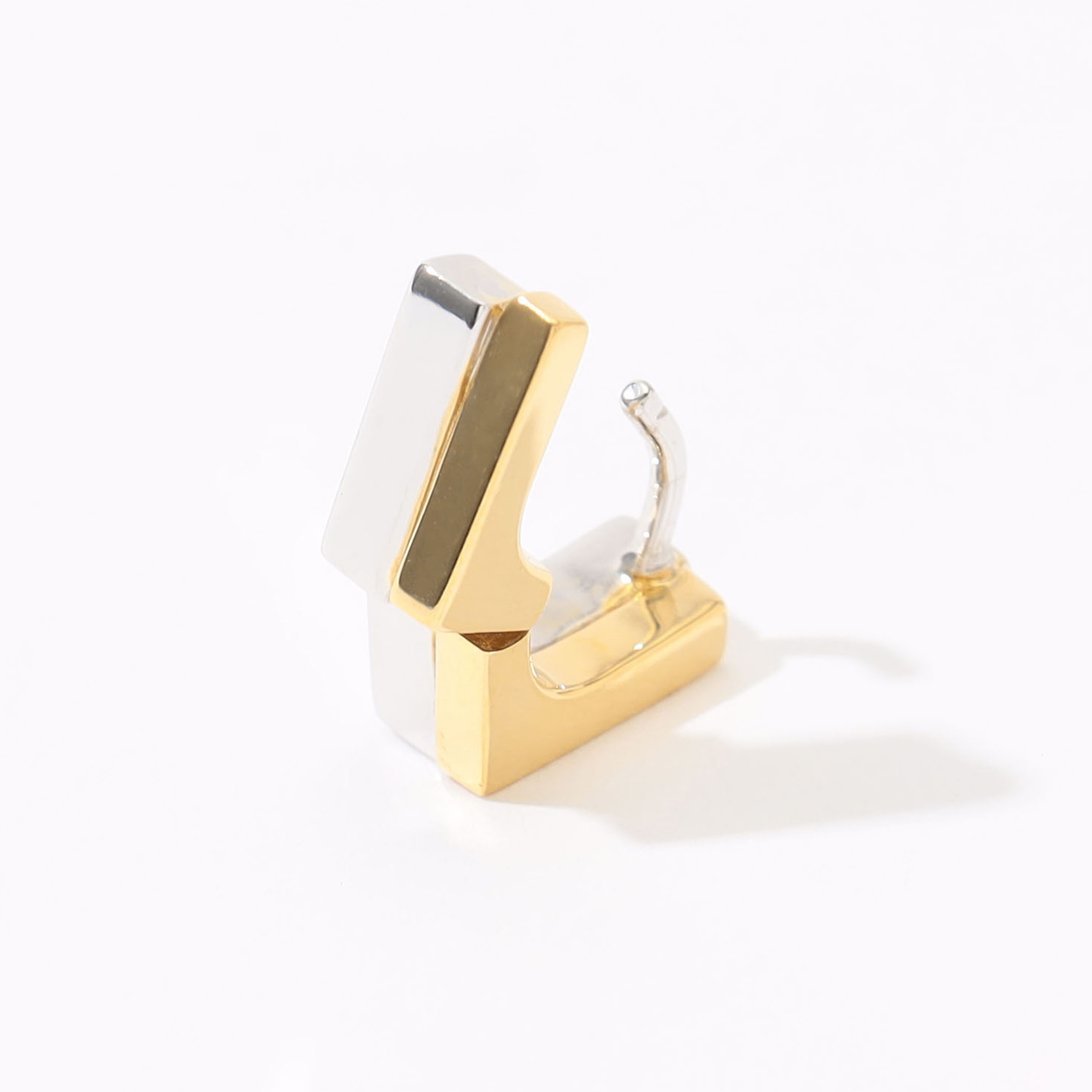 TOM WOOD Step Huggies Duo ピアス｜トゥモローランド 公式サイト