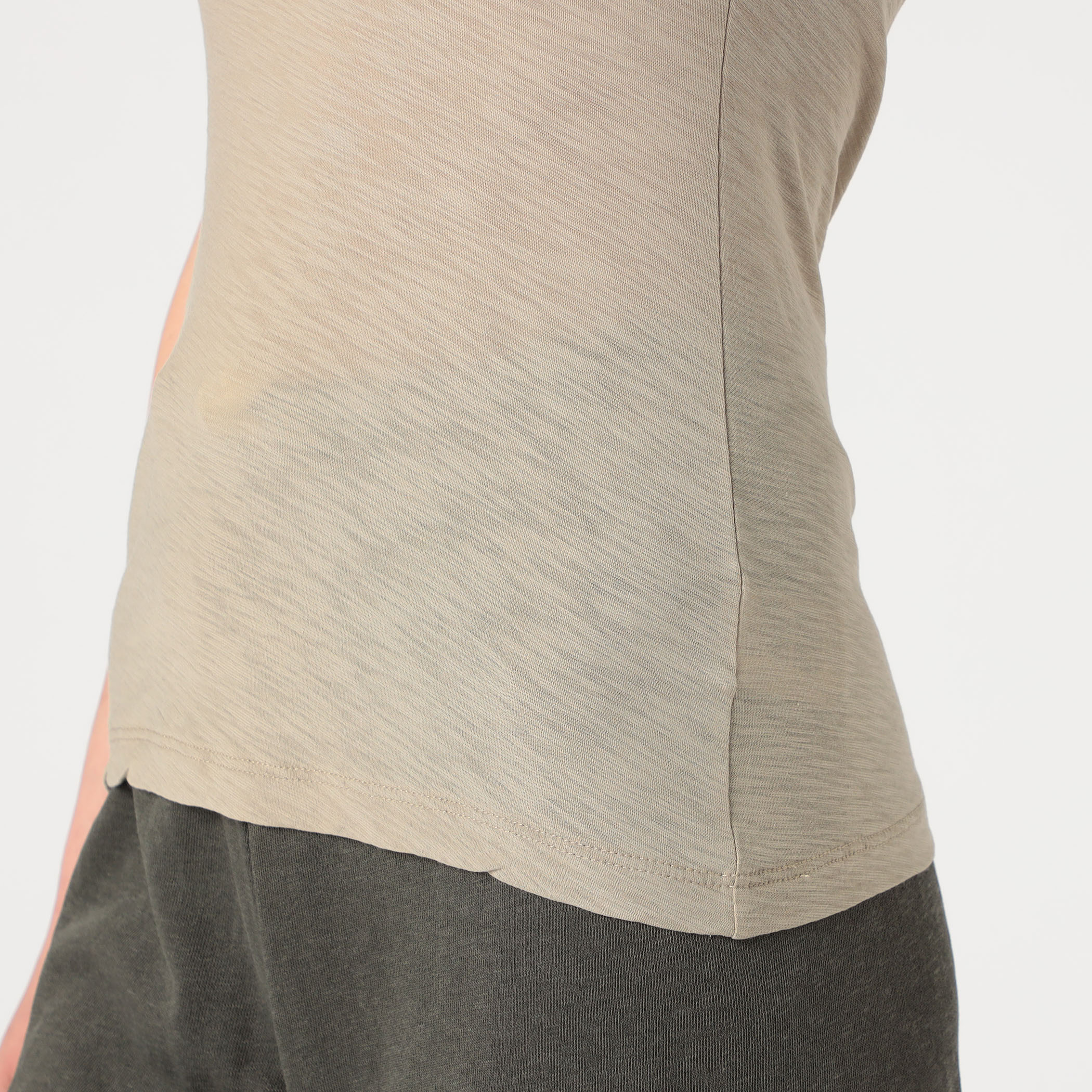 【JAMES PERSE】スラブジャージー ＶネックＴシャツ WUA3695 itembc712eec677711efa3bf0242ac