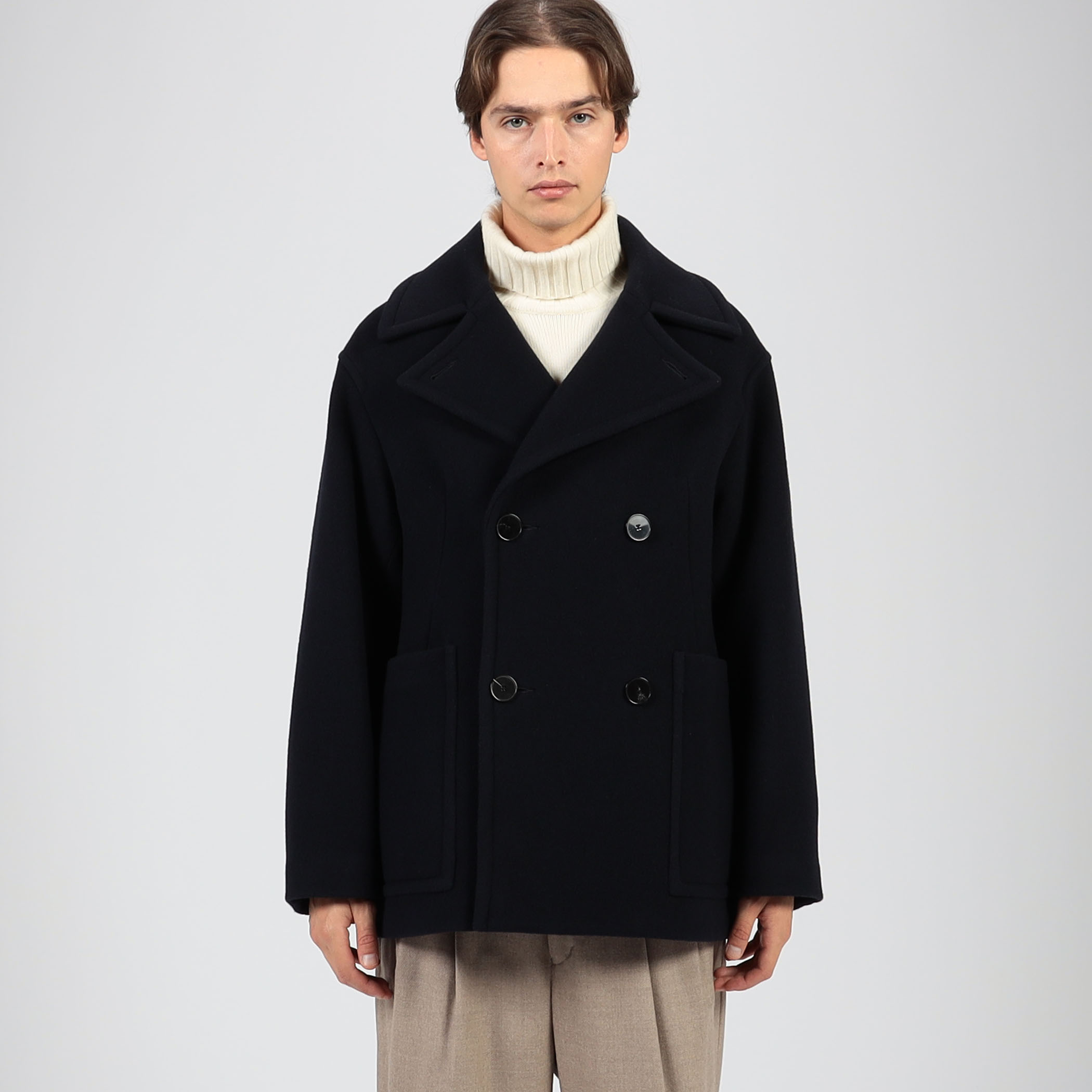 TOMORROWLAND ブラックPコート ラムウールモッサー ダブルブレステッド4B Pコート｜トゥモローランド