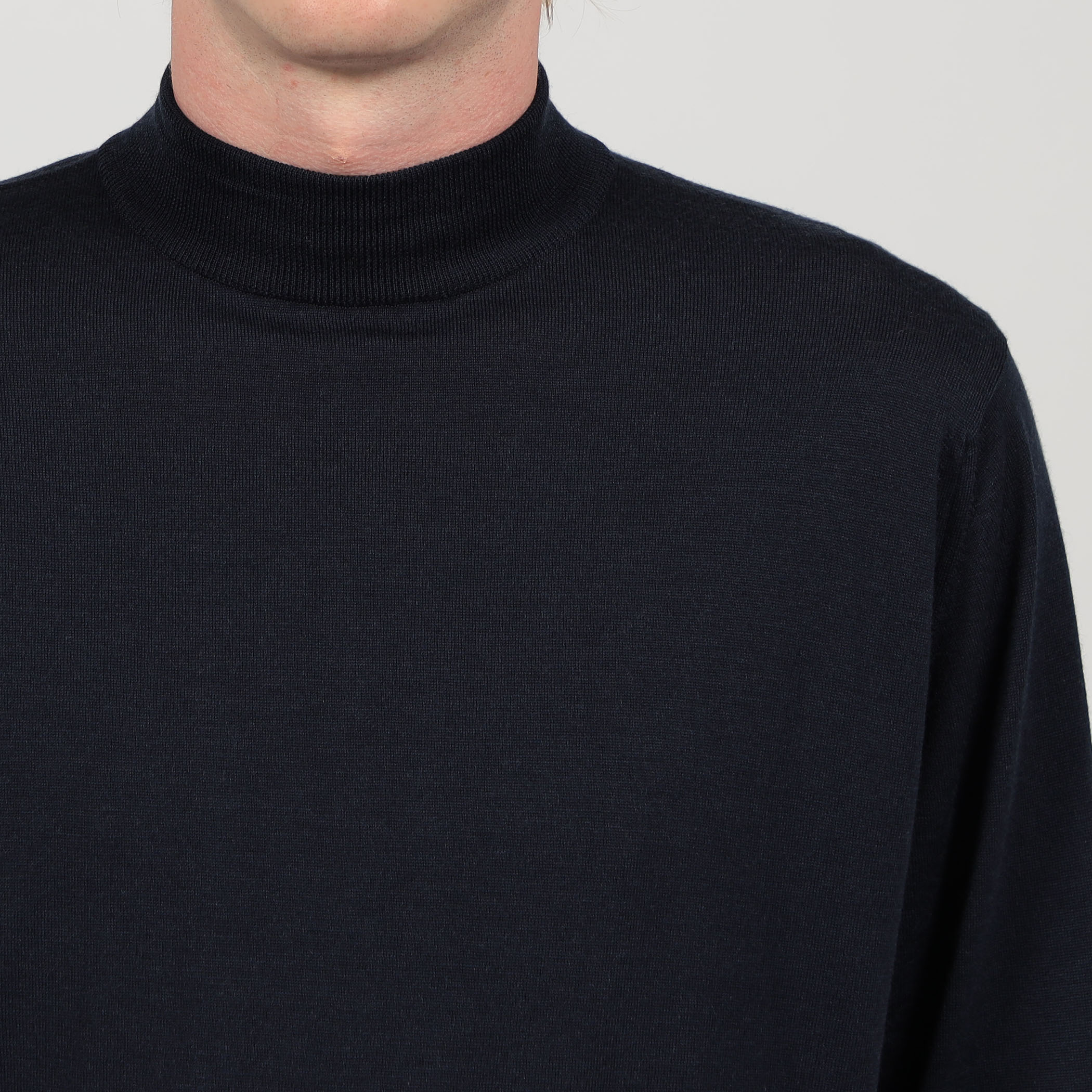 JOHN SMEDLEY KILDAY メリノウール モックネックプルオーバーニット