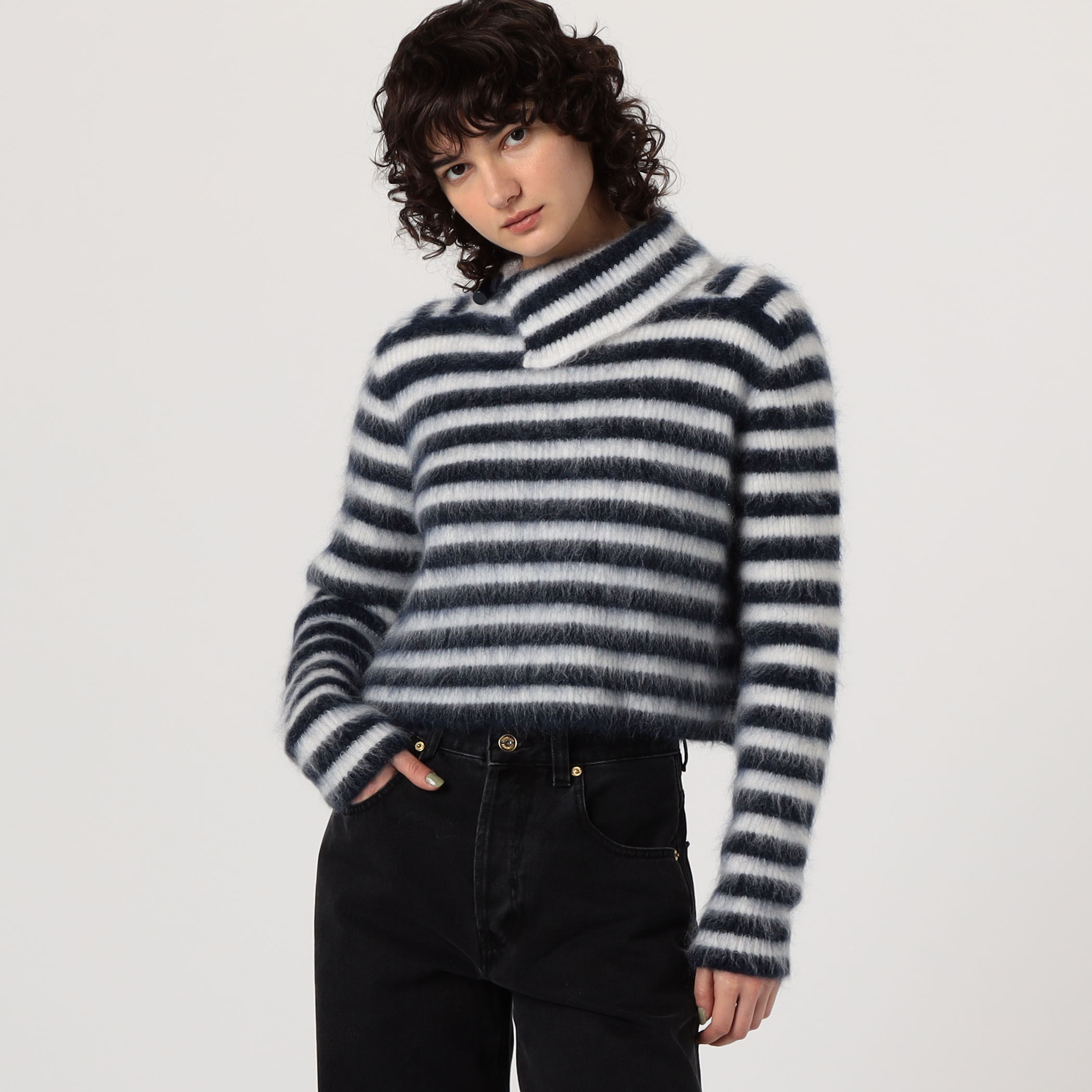ジャックムス Jacquemus Le Pull Marina Pullover Yellow La Casa 'Le pull Marina' Sweater by JACQUEMUS on Sale
