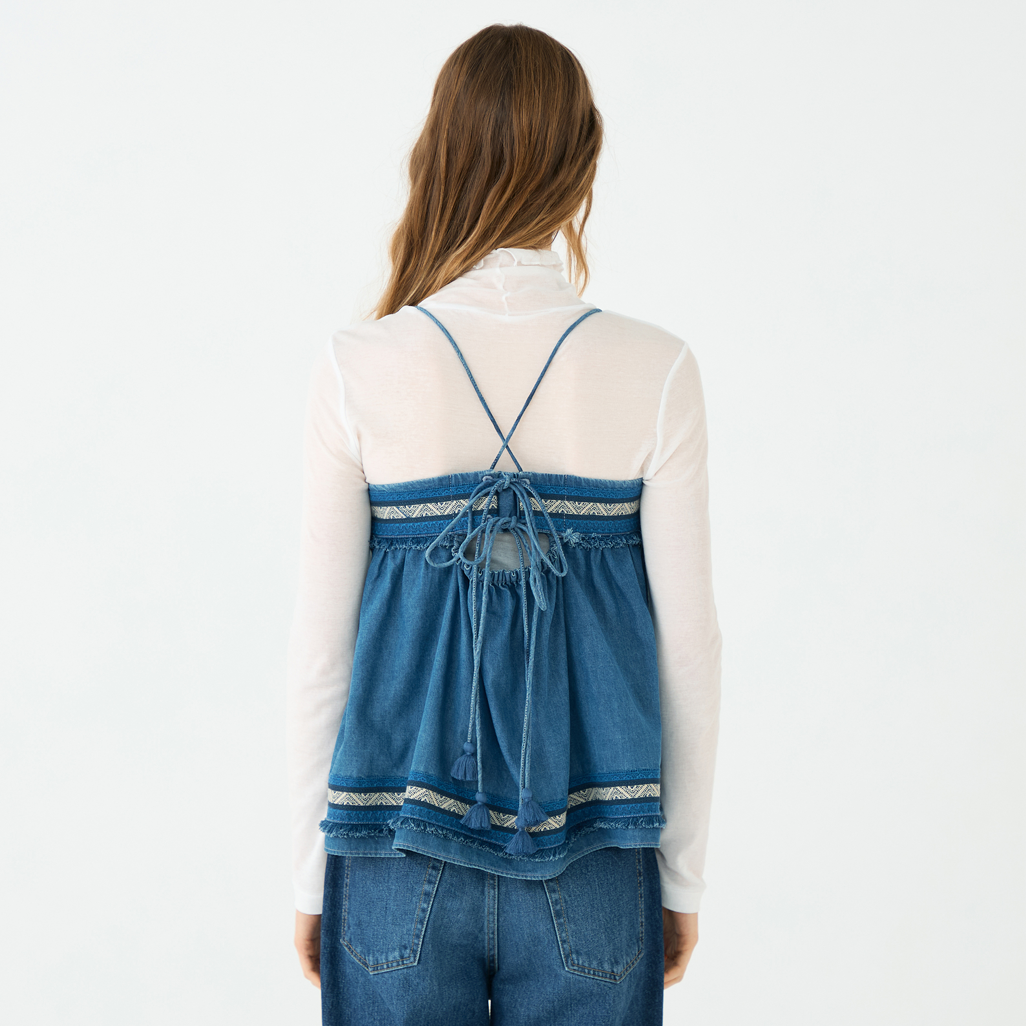 ラインエンブロイダリー ペプラムキャミソール｜トゥモローランド 公式通販