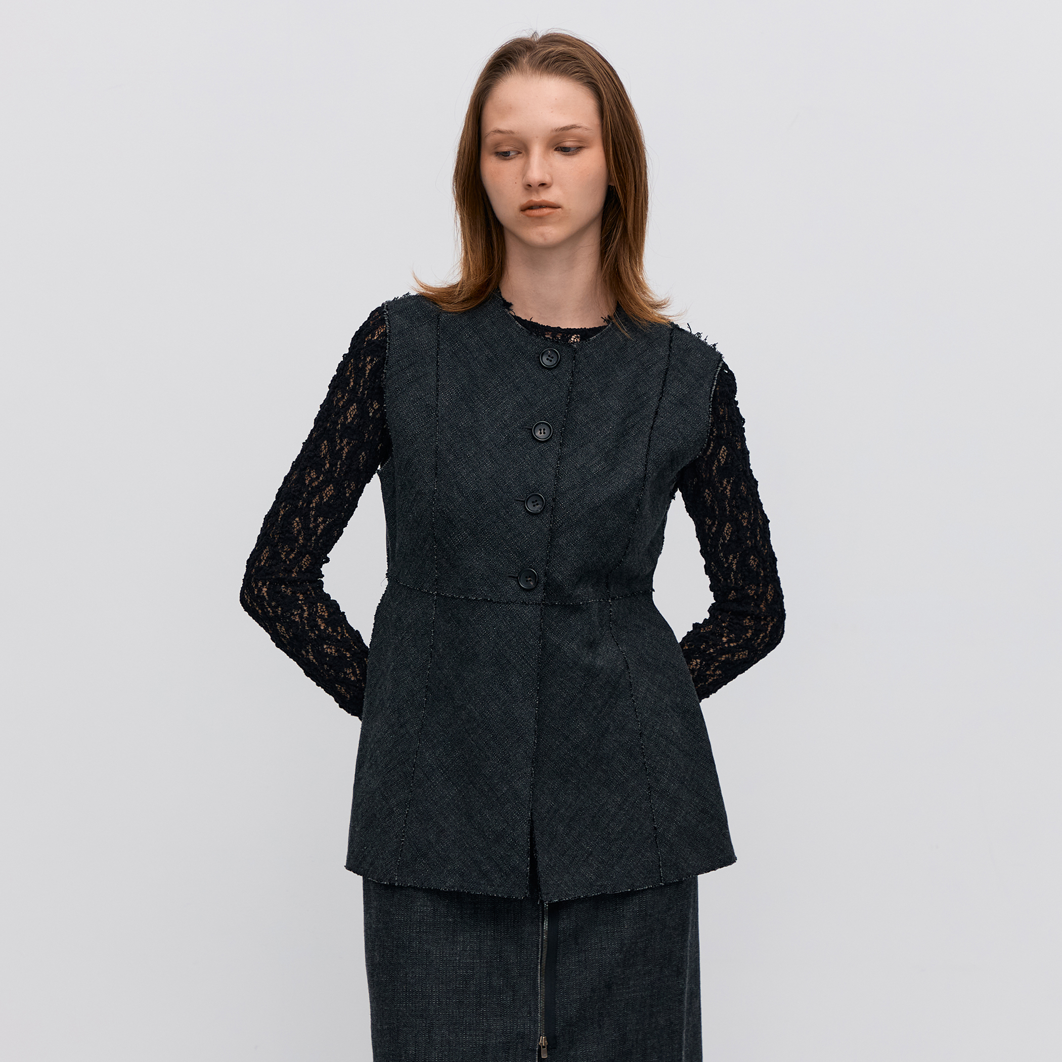 SANTE今季ヘリンボーンツィードベスト新品未使用 ヘリンボーンツイード カットオフコンビベスト｜トゥモローランド 公式通販