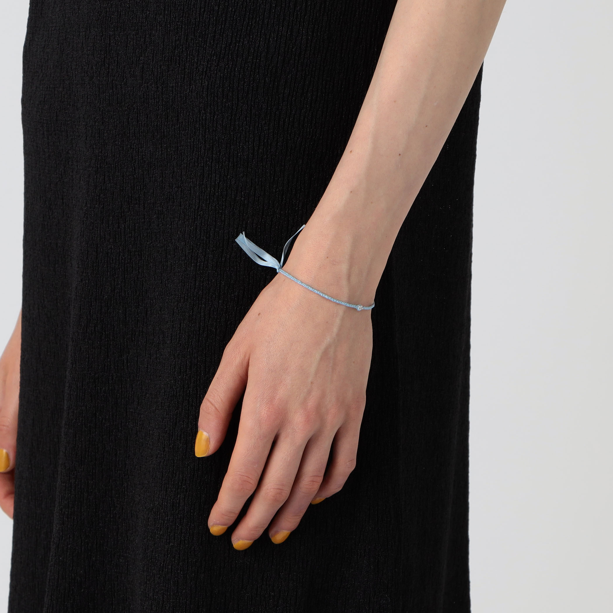 【美品】PLOW シルバーブレスレット　バングル PLOW Silk ブレスレット｜トゥモローランド 公式通販