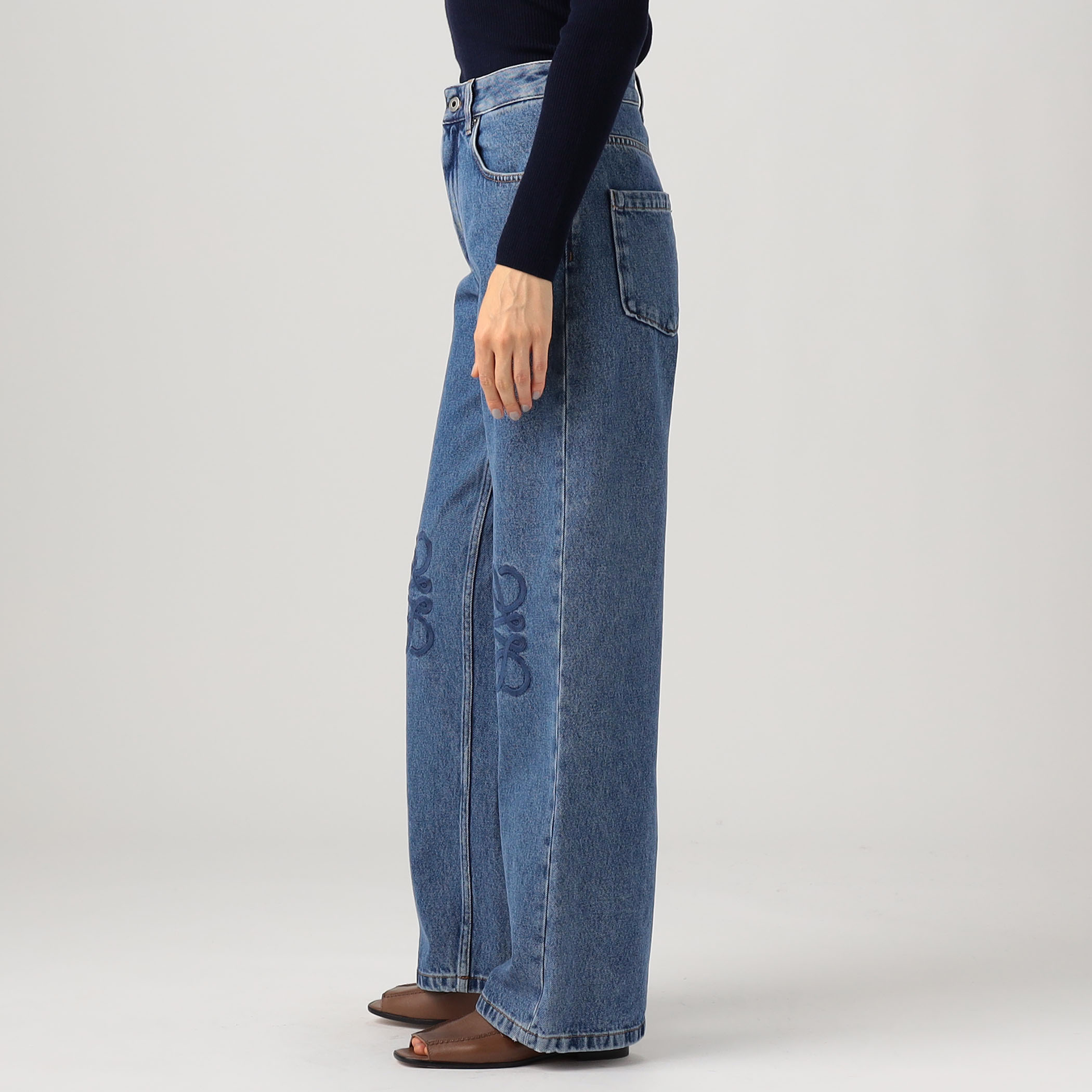 【美品】LOEWE22ss ストレートデニム ストレートレッグ ジーンズ（デニム） ブラック - LOEWE