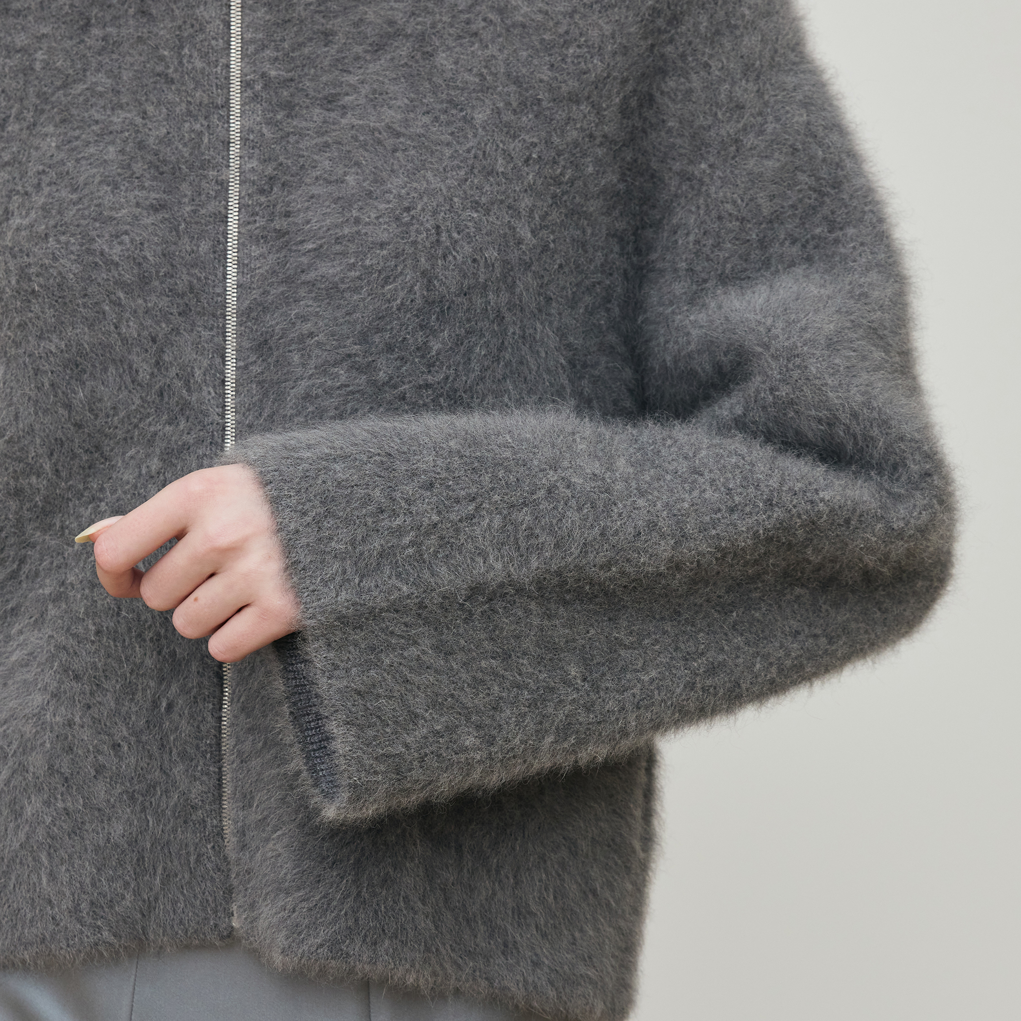 フォックスカシミヤ フーデッドブルゾン｜トゥモローランド 公式通販