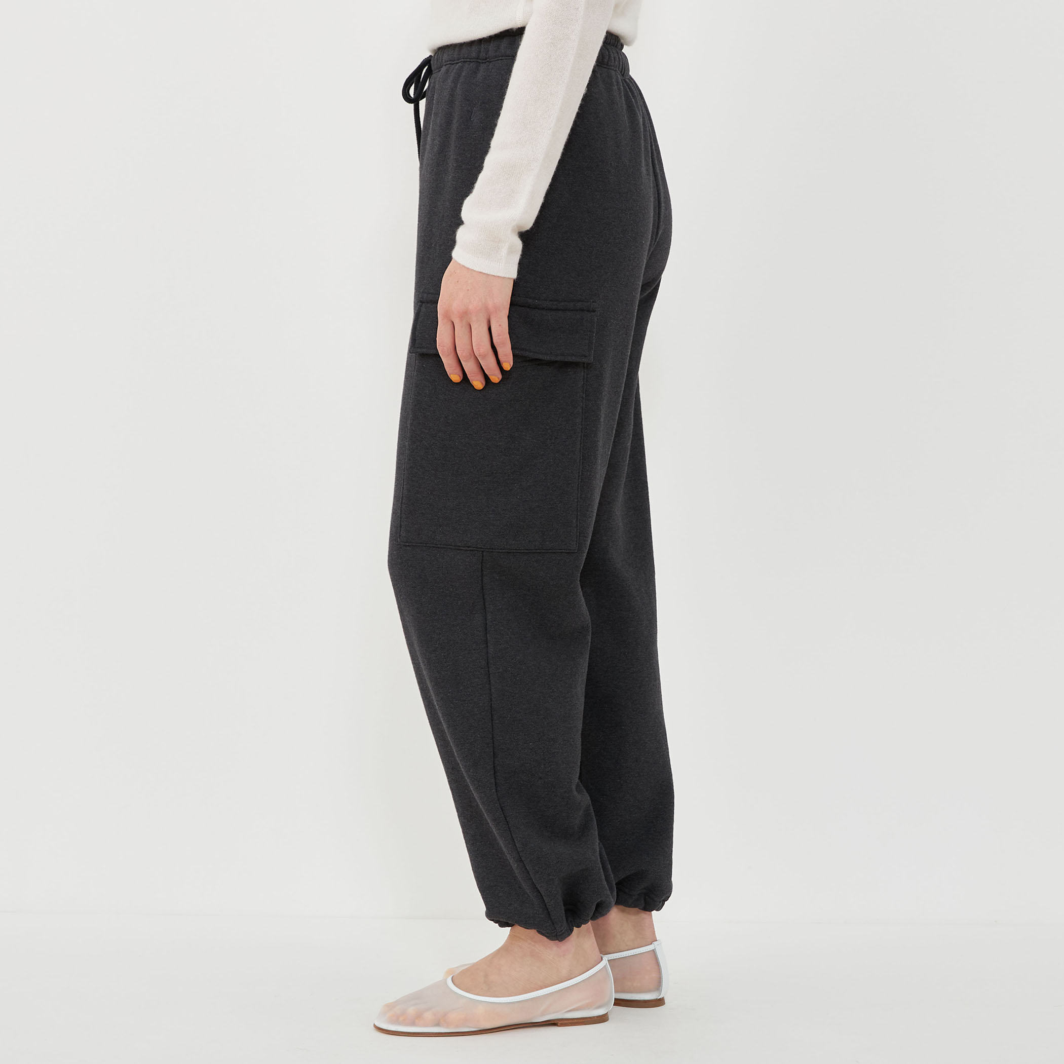 □ドウイスエット イージーカーゴパンツ｜トゥモローランド 公式通販