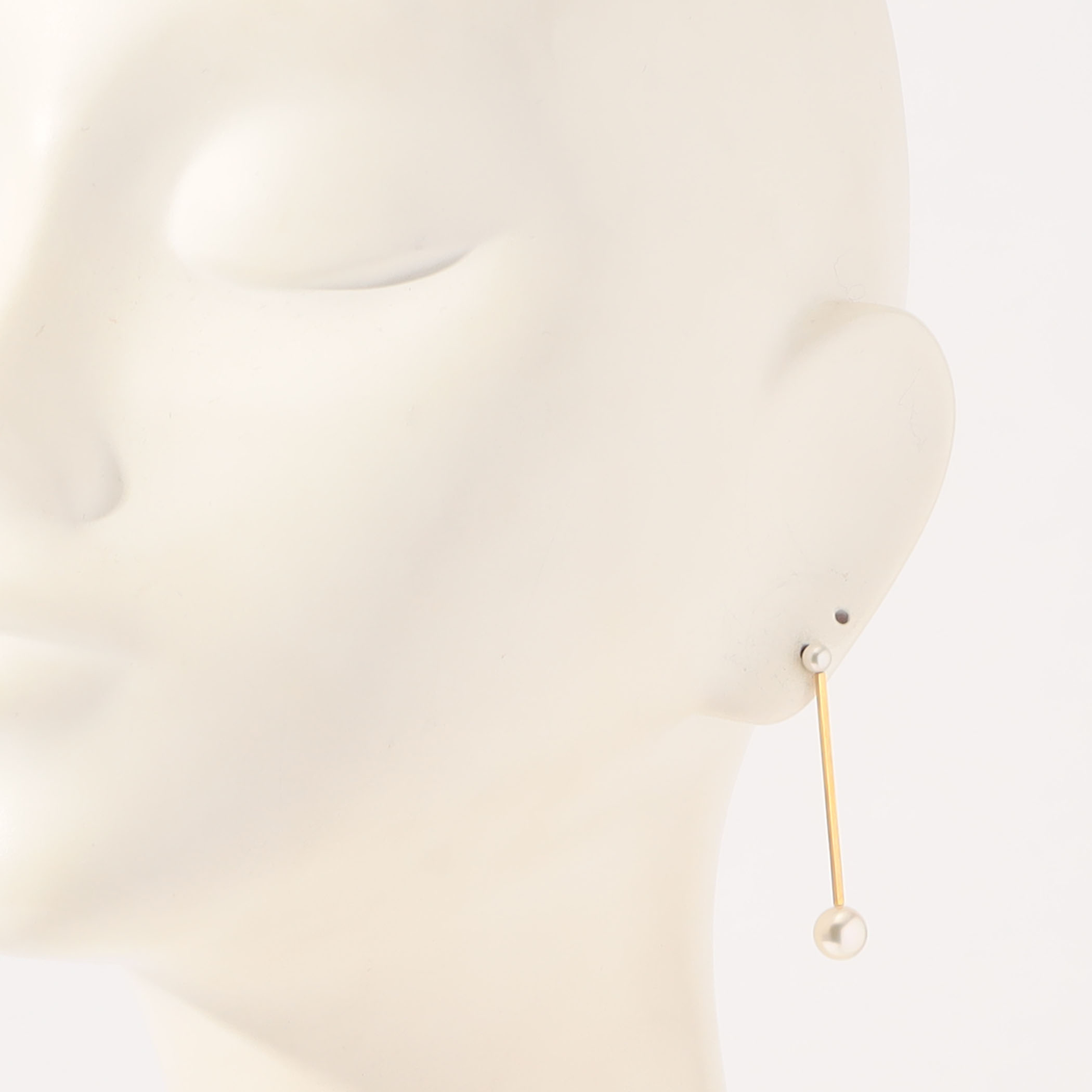 SOPHIE BILLE BRAHE 片耳パールピアス｜トゥモローランド 公式サイト