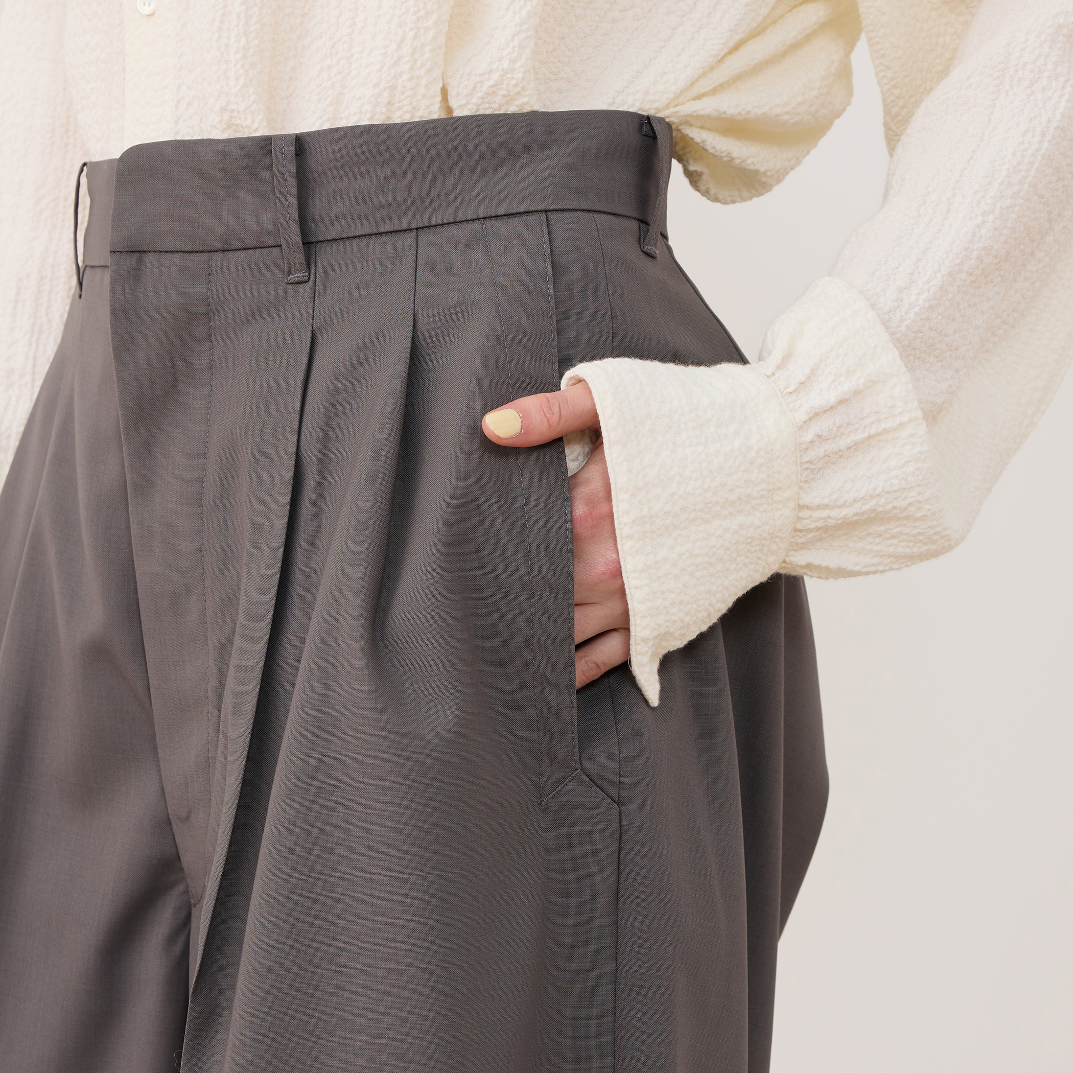 HAVERSACK 2タックショートパンツ｜トゥモローランド 公式通販