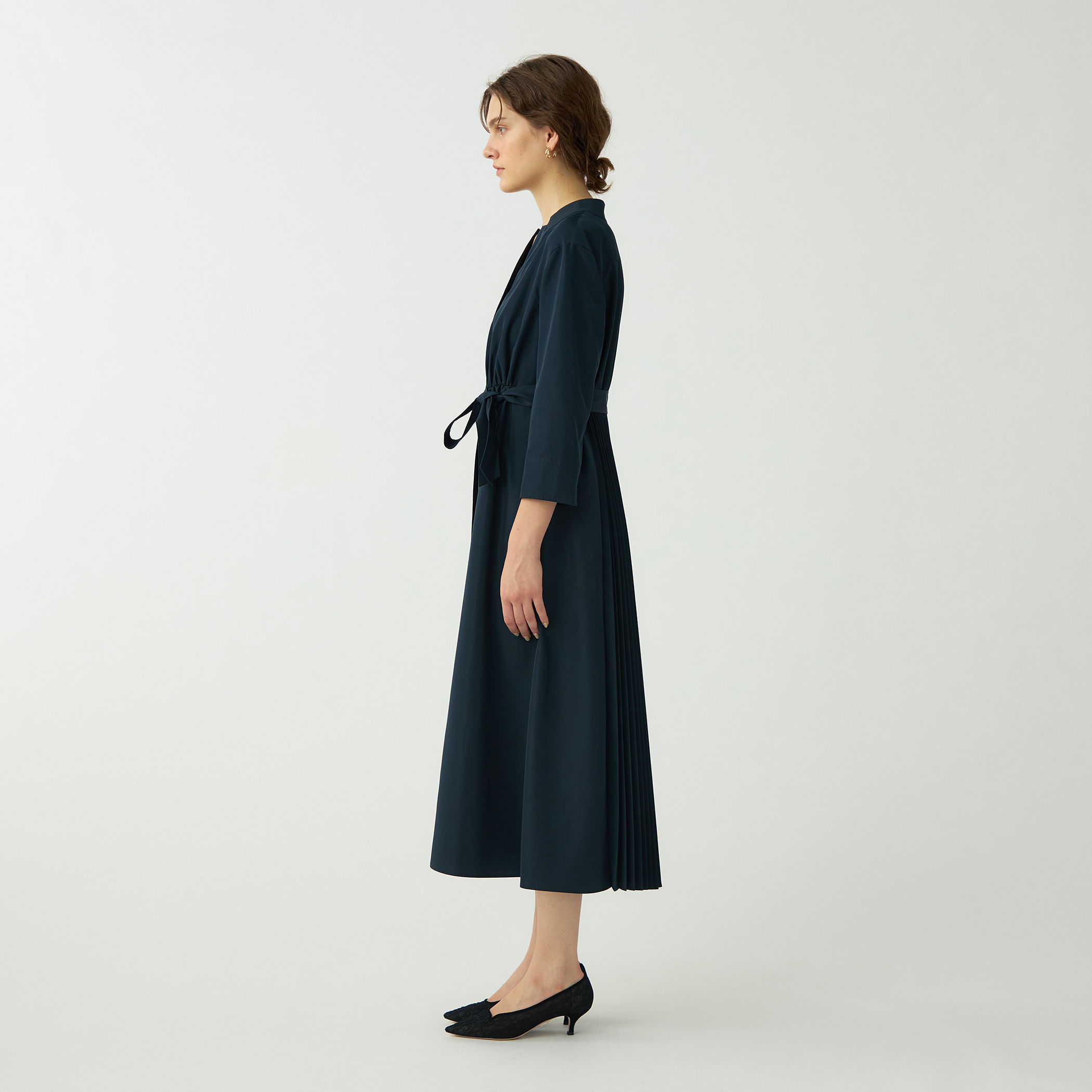 美品 トゥモローランド プリーツ シャツワンピース ペチコート付き 綺麗め プリーツコンビ シャツワンピース｜トゥモローランド 公式サイト