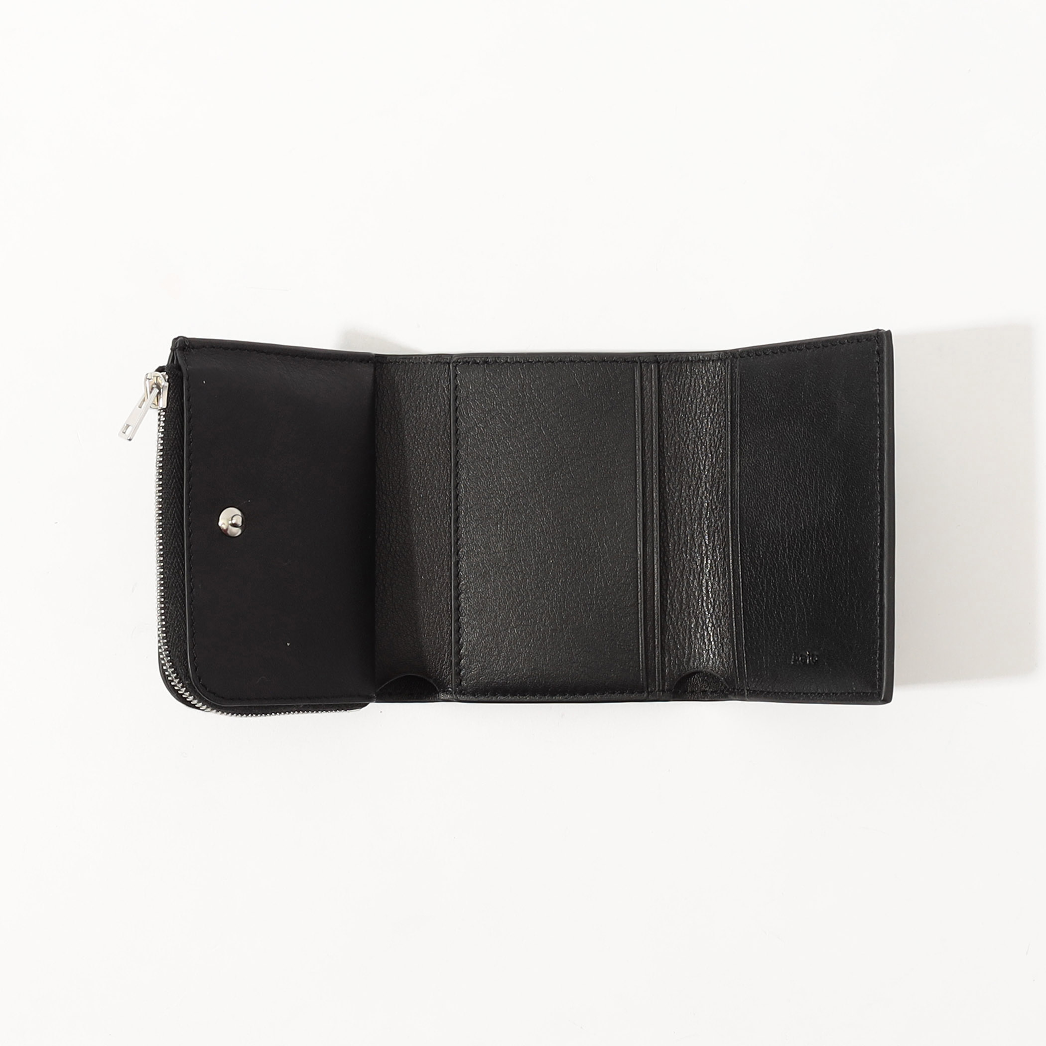 完売モデル　 Aeta FOLDED WALLET シボ革　レザー 三つ折り 完売モデル Aeta FOLDED WALLET シボ革 レザー 三つ折り 完売モデル