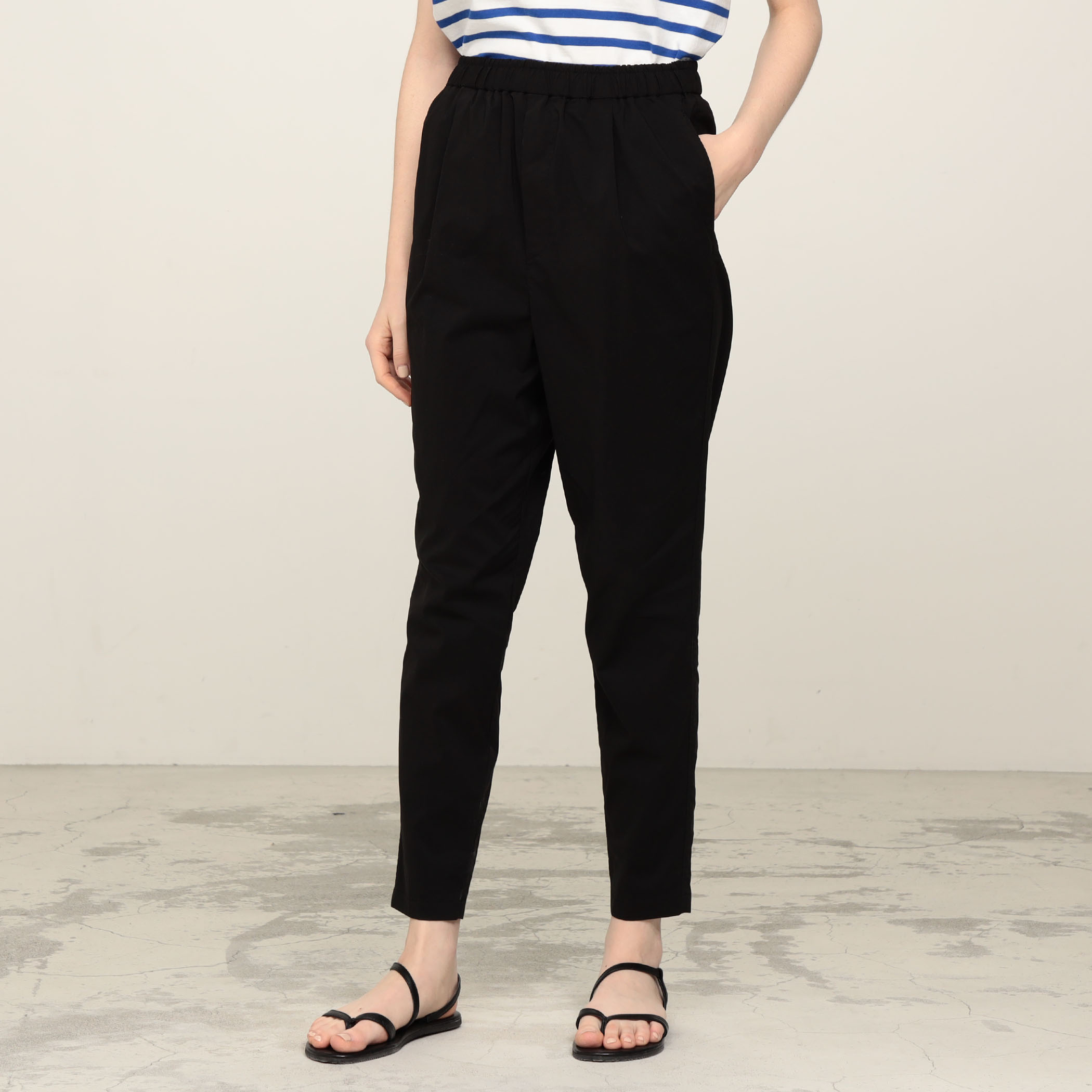 【新品タグ付】GALERIE VIE コットンナイロンストレッチ タックパンツ item6242833f5a75b.jpg