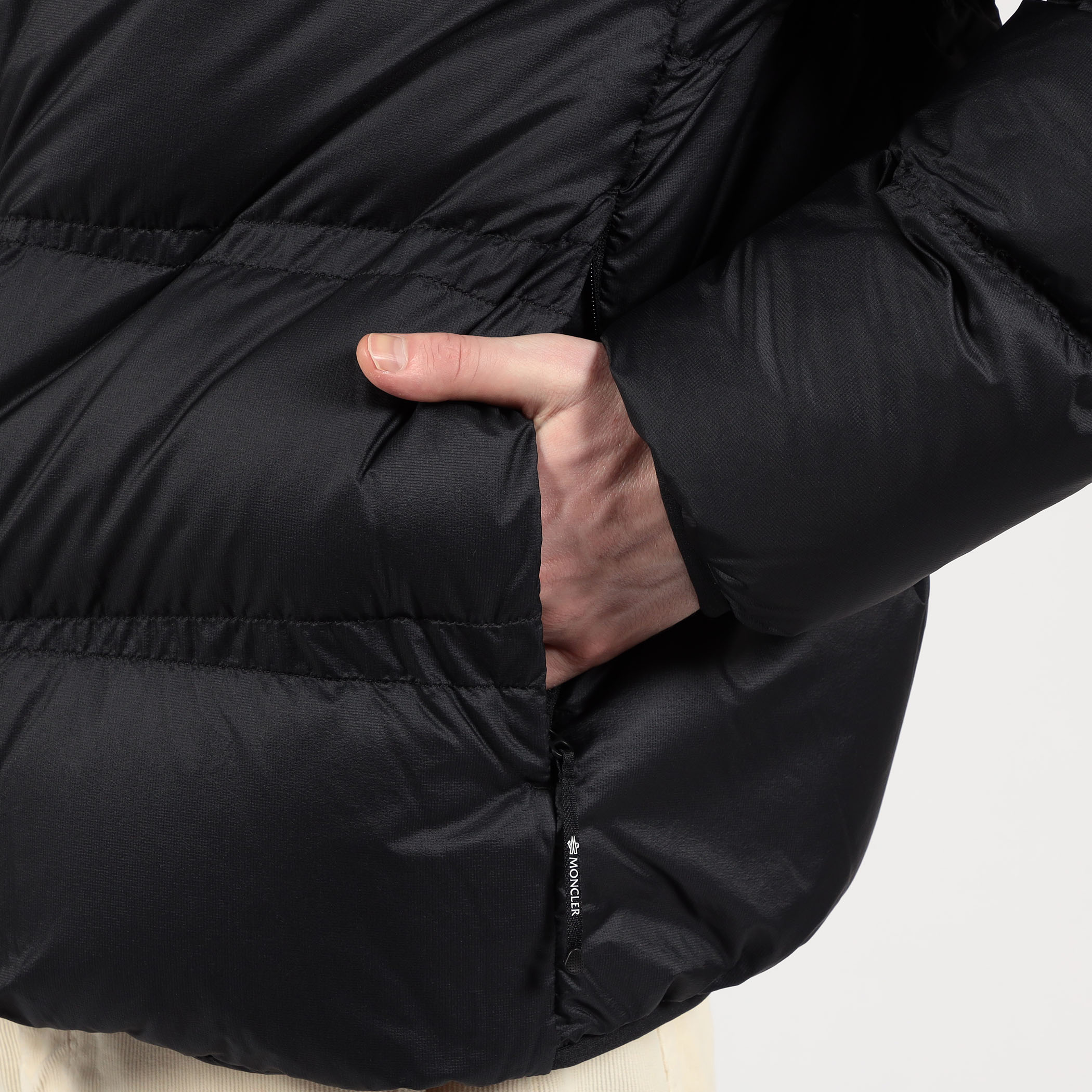 MONCLER MAI MASAC JACKET ナイロン フーデッド ダウンブルゾン 