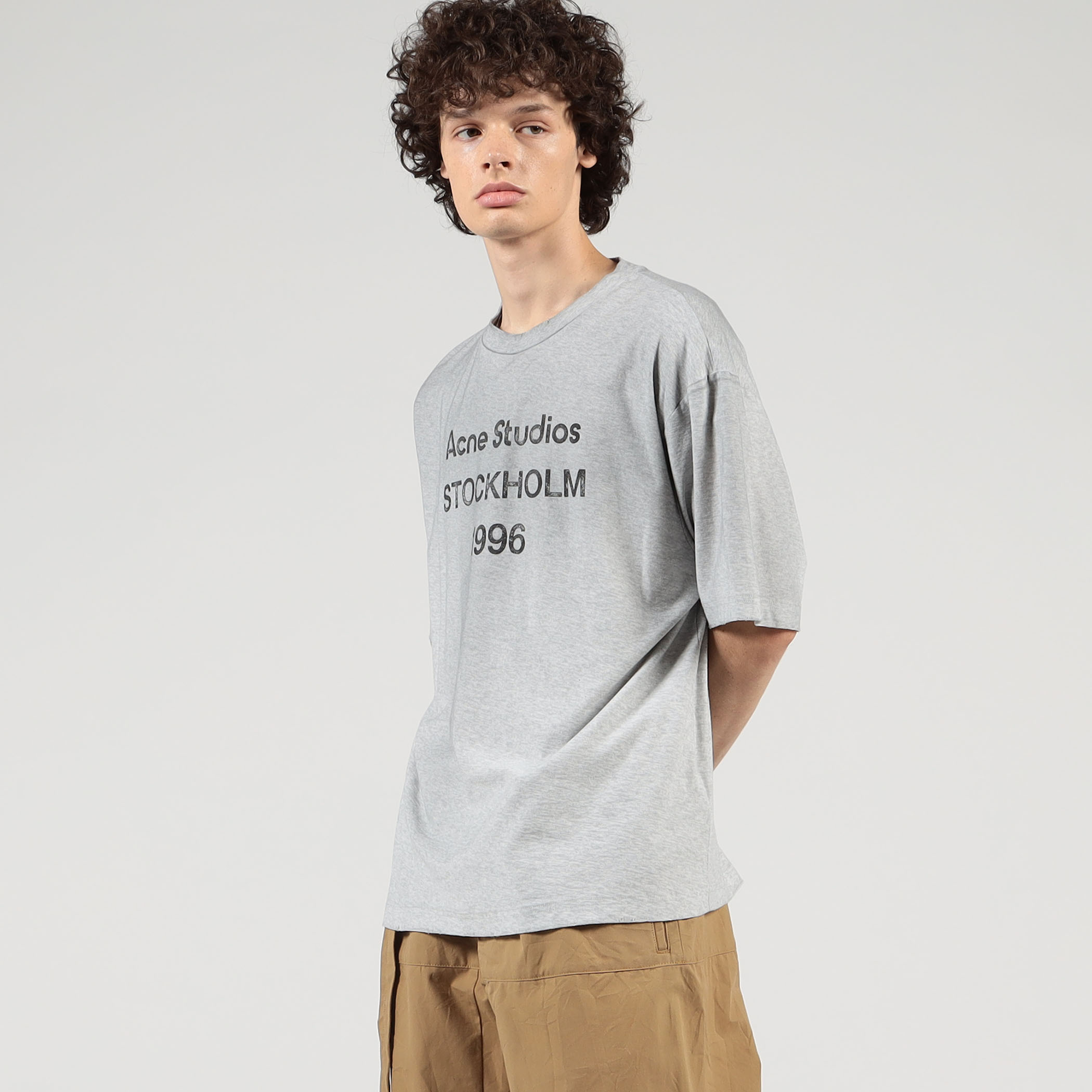 Acne Studios スタンプロゴ Tシャツ | hartwellspremium.com