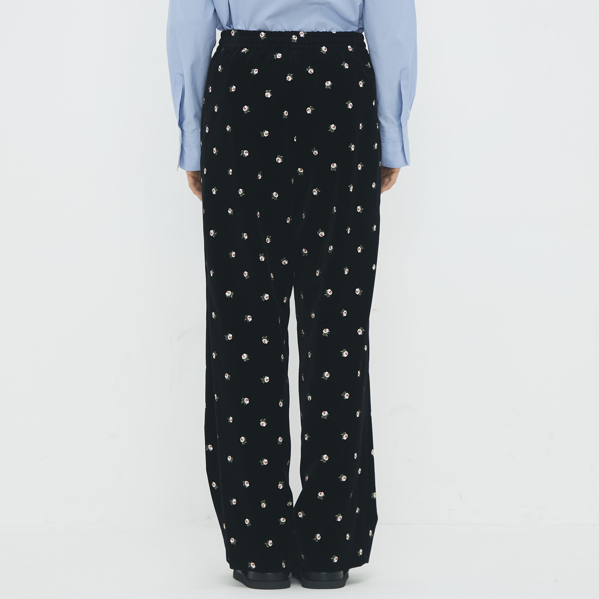 ベロア PETIT ROSEプリントパンツ｜トゥモローランド 公式通販