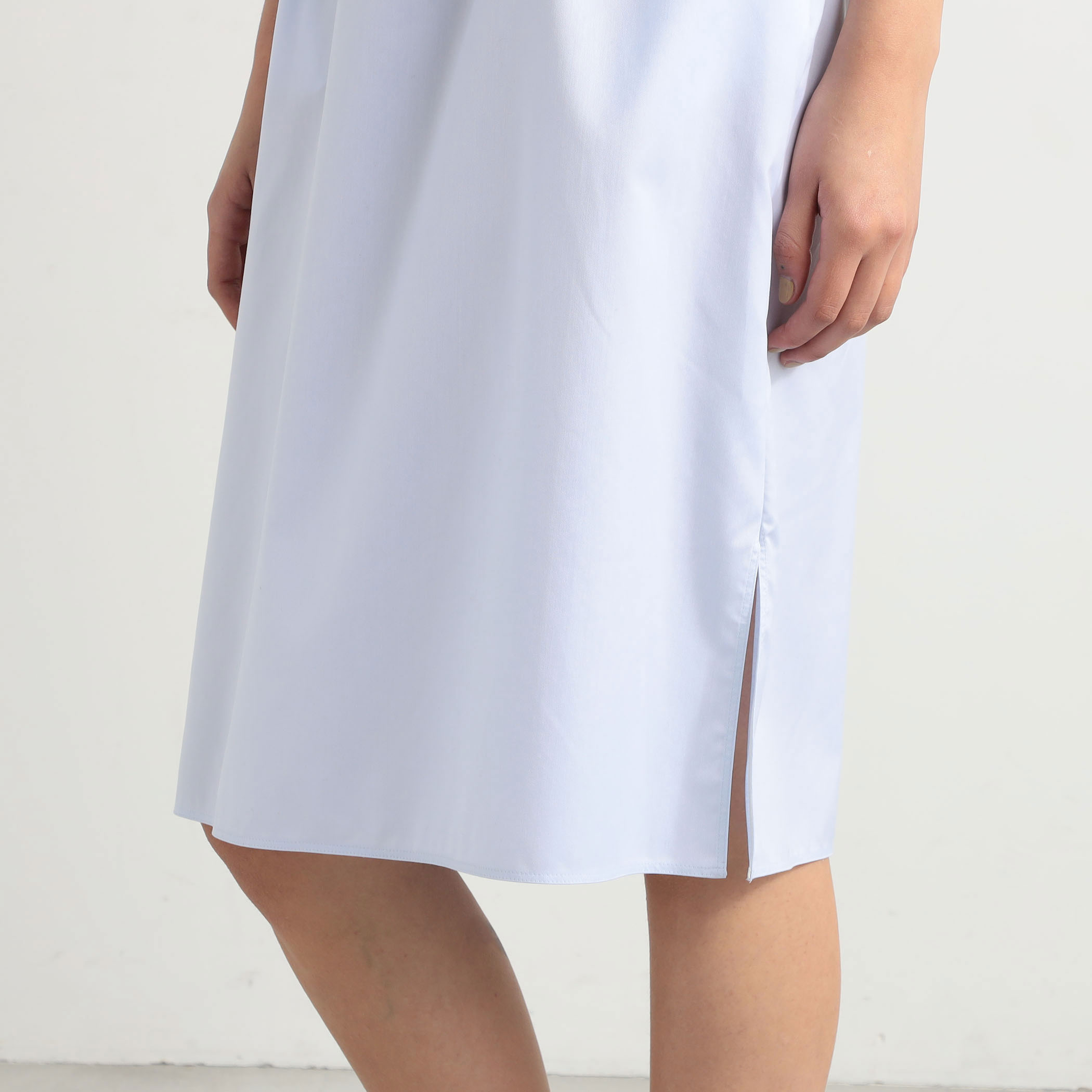 コットンツイル ベルテッドシャツワンピース｜トゥモローランド 公式通販