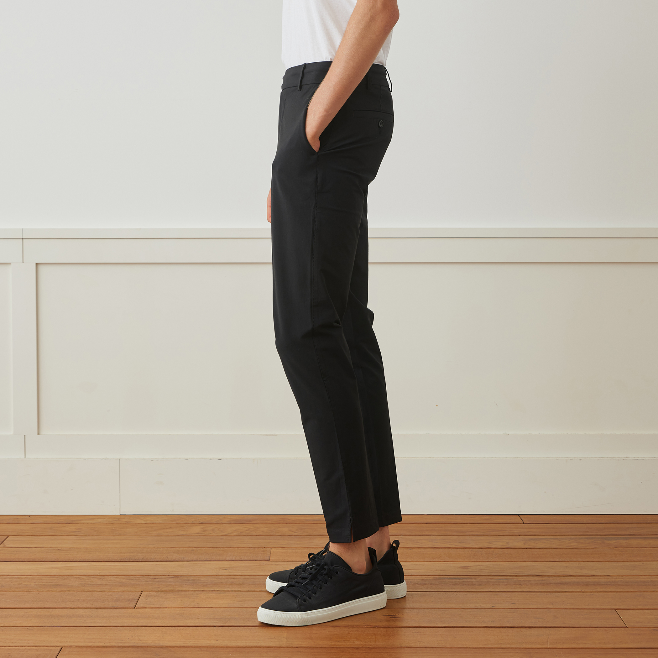 コットンナイロンストレッチ スリムパンツ MHPC1357｜トゥモローランド