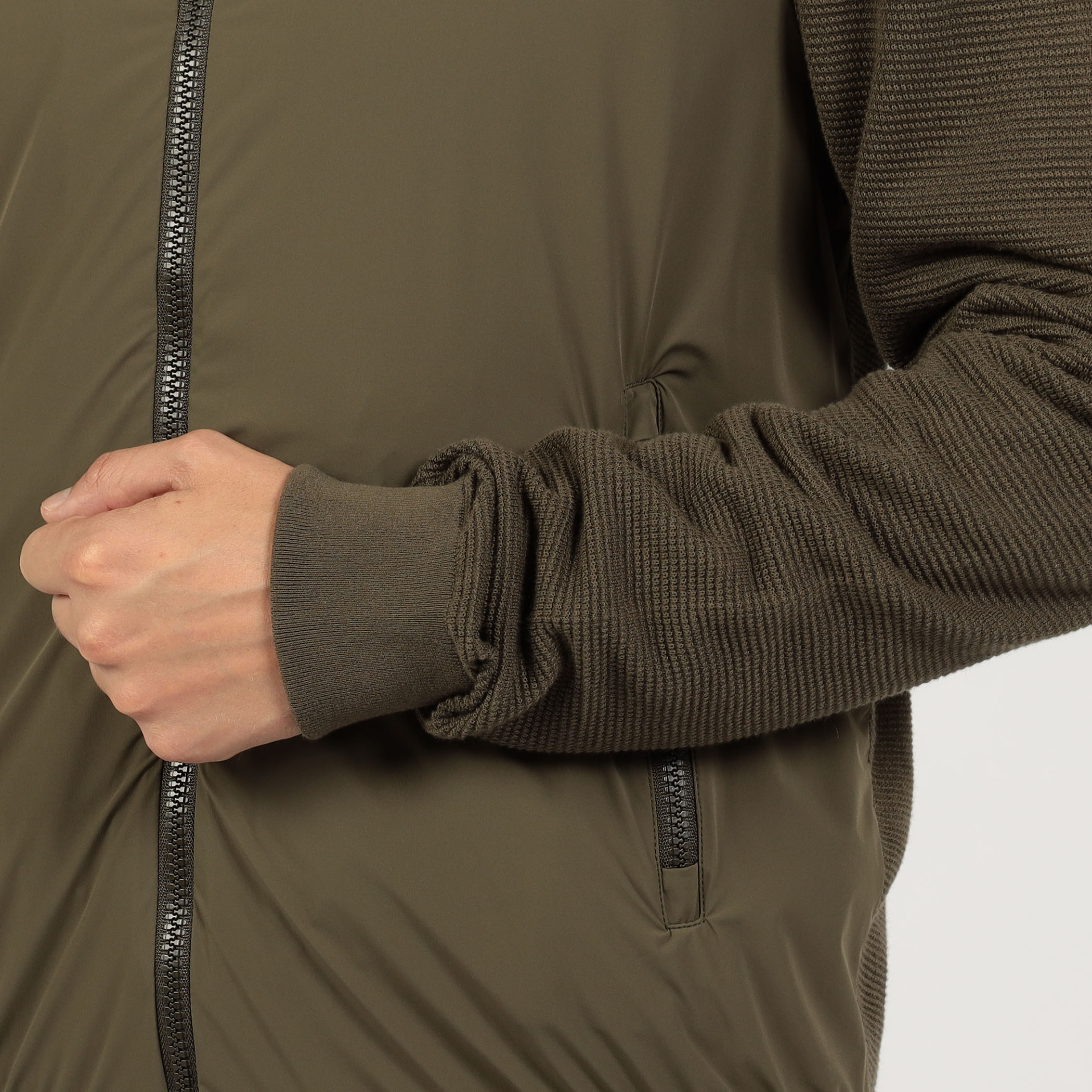 HERNO ニットコンビ ブルゾン｜トゥモローランド 公式通販