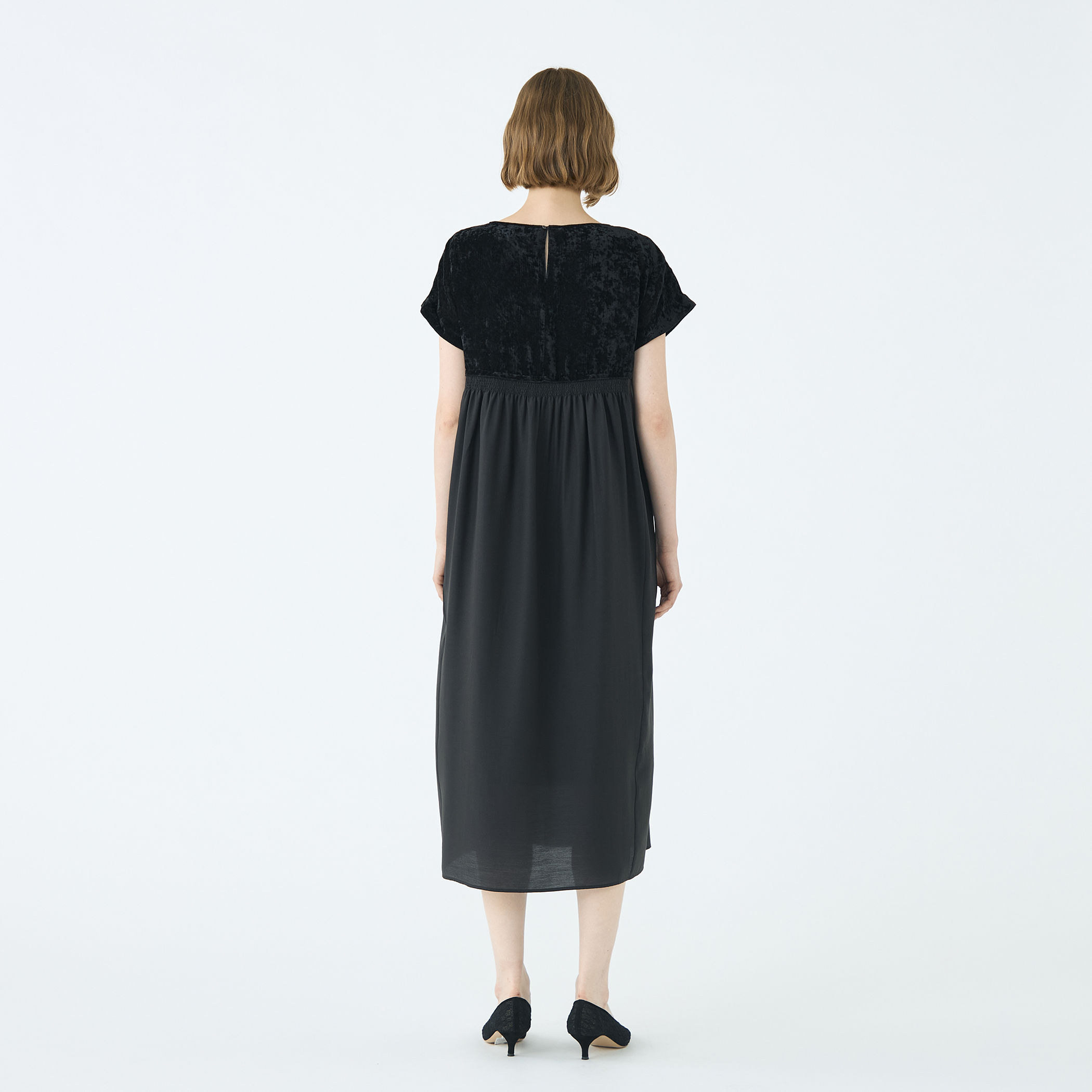 □ベルベットコンビ Iラインワンピース｜トゥモローランド 公式サイト