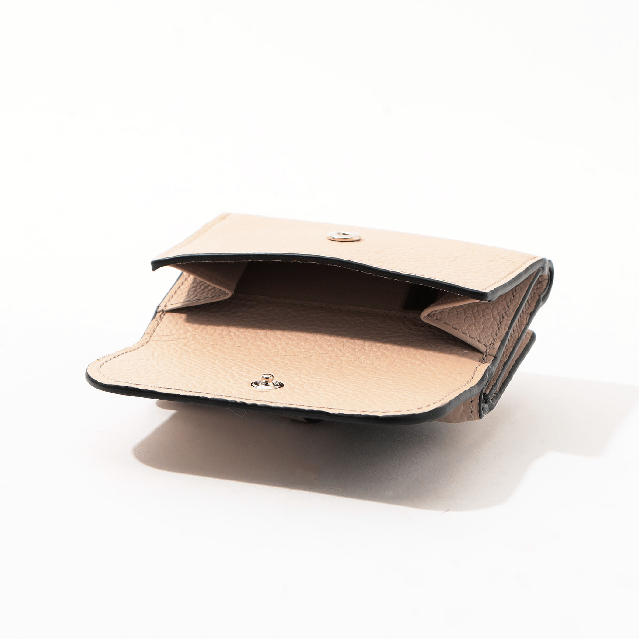 直営店‐Chloe‐ SALE! Alphabet コンパクトウォレット chloe-003_01.jpg