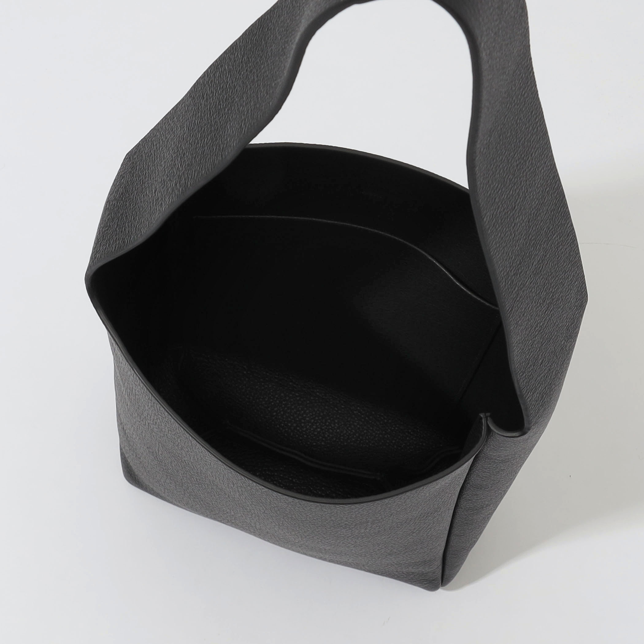 Aeta SHOULDER：S｜トゥモローランド 公式サイト