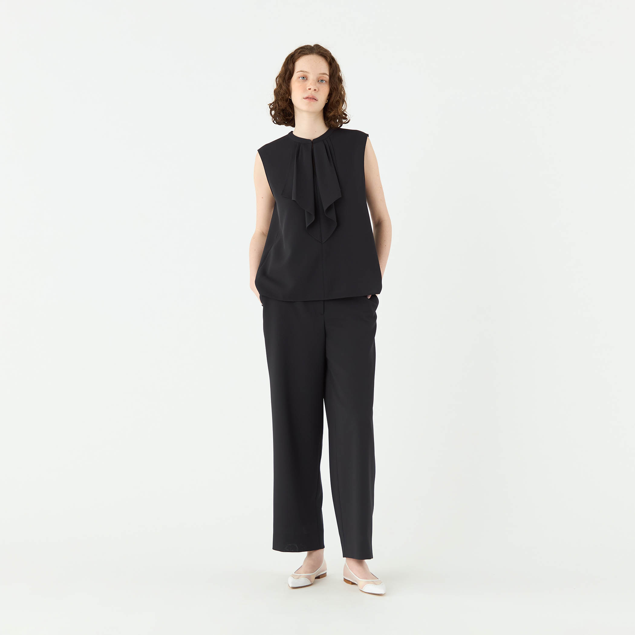美品✨BALLSEY  ストレッチパンツセットアップ　黒　M トゥモローランド 2-wayストレッチ イージーセミワイドパンツ （その他パンツ