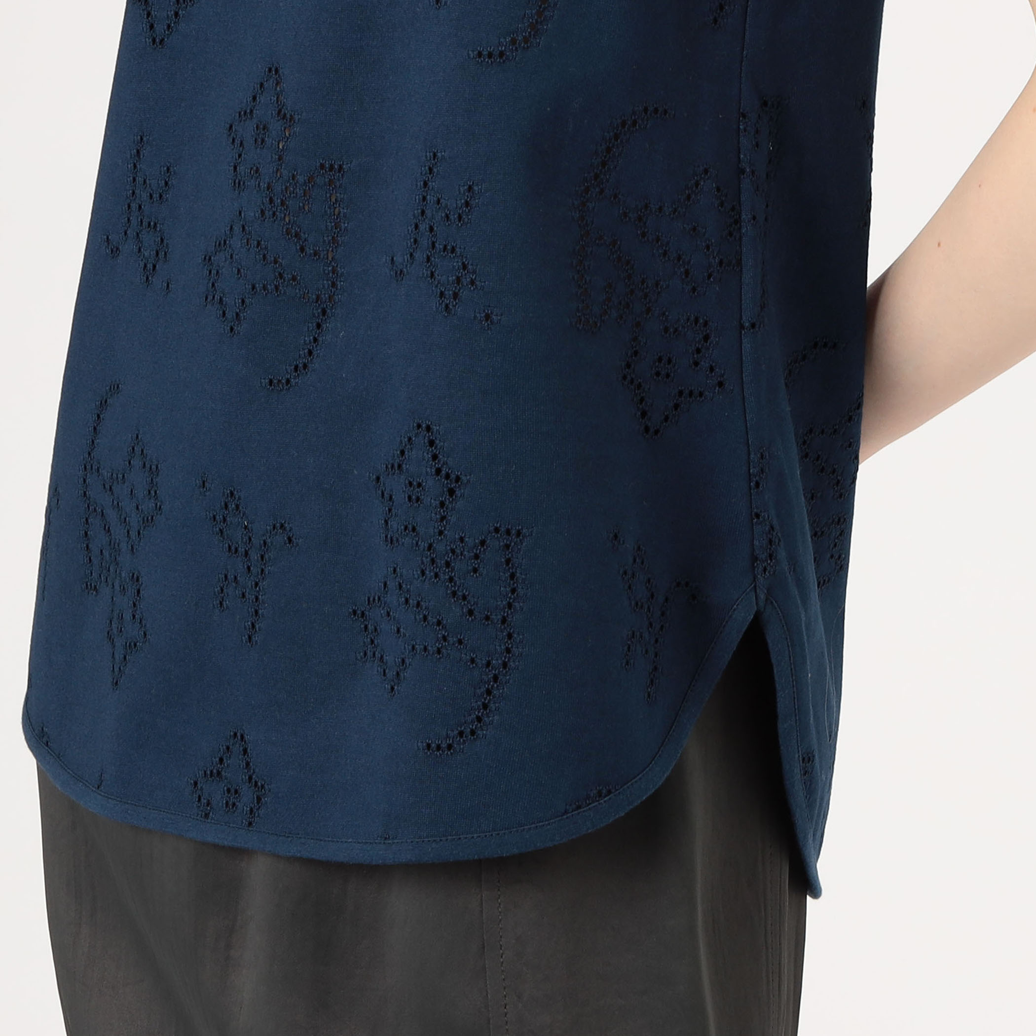 別注】Mame Kurogouchi Eyelet Jersey Jacquard Sleeveless Top