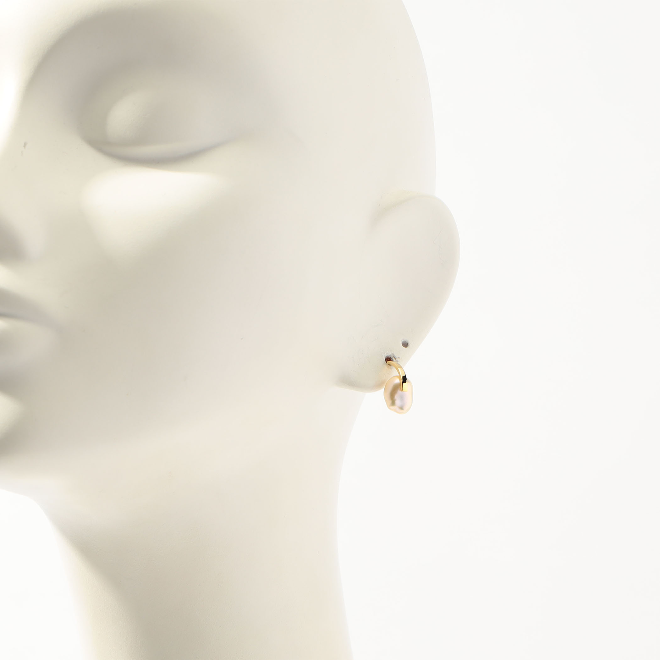 別注】januka×TOMORROWLAND バロックパールピアス