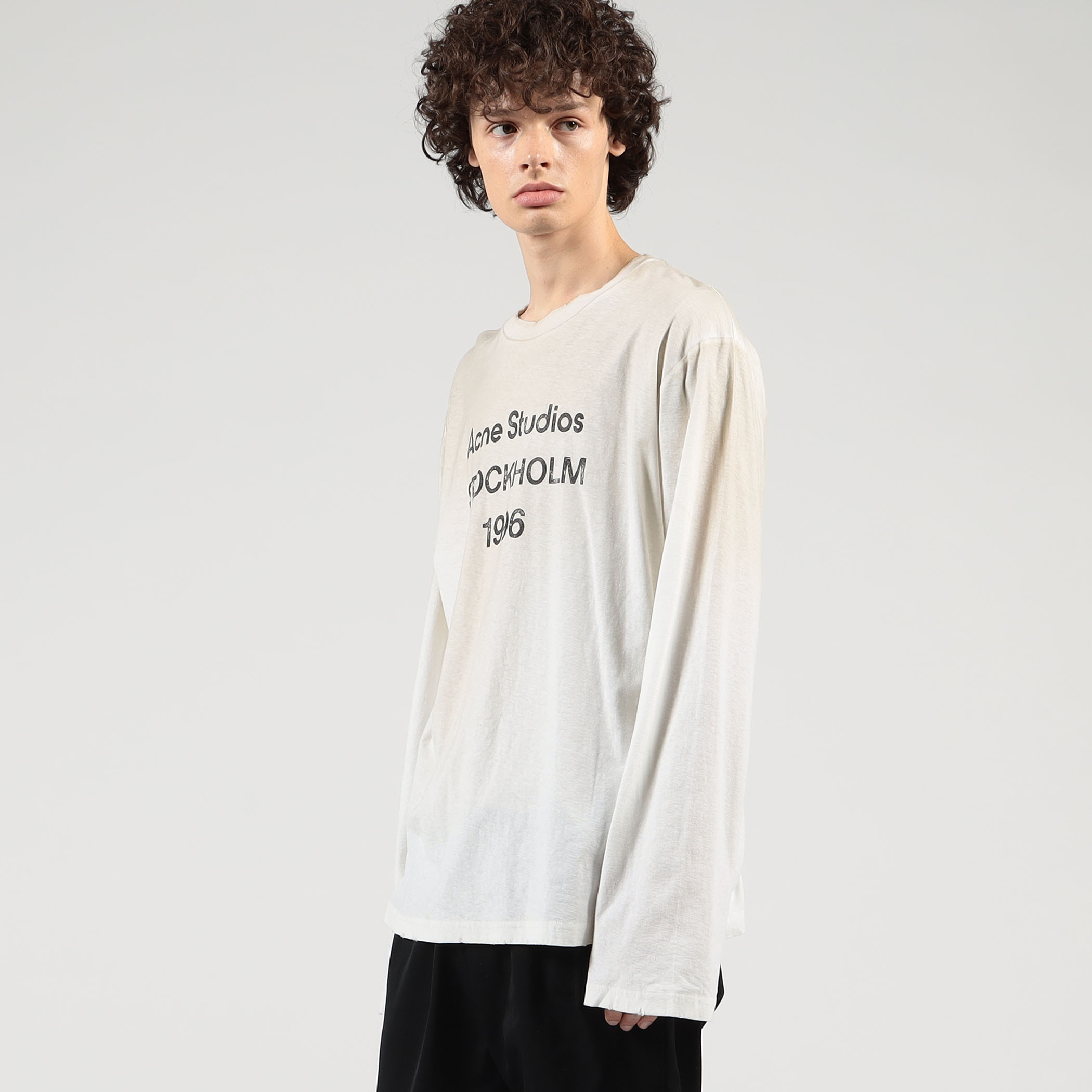 Acne Studios スタンプロゴ ロングスリーブTシャツ｜トゥモローランド 公式通販