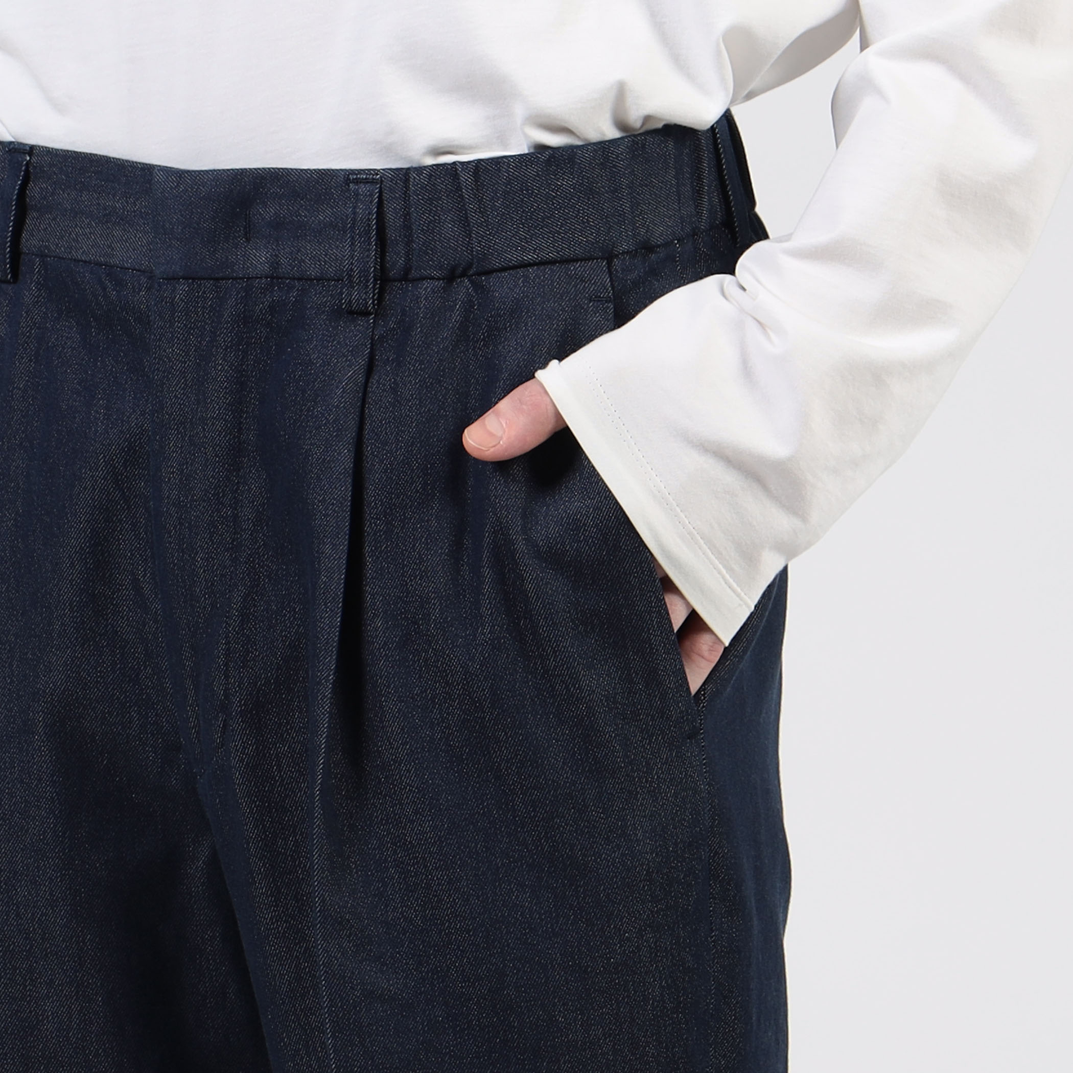 CABaN シーアイランドデニム シャーリングパンツ｜トゥモローランド