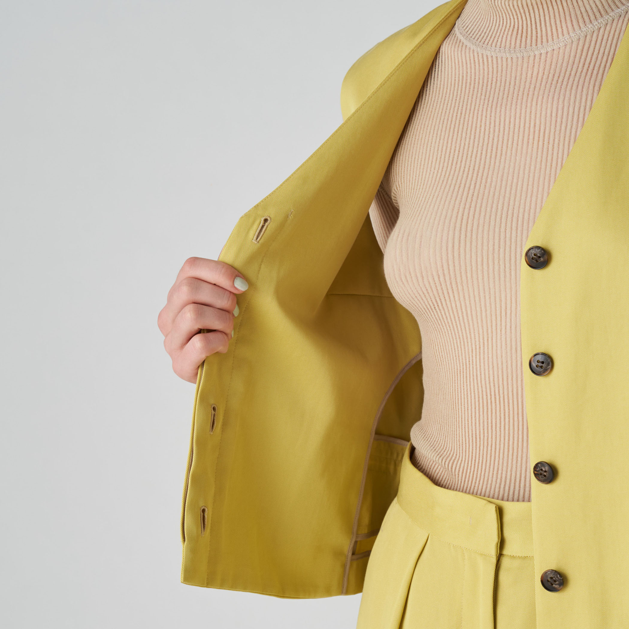 グロッシーツイル コンパクトジレ｜トゥモローランド 公式通販