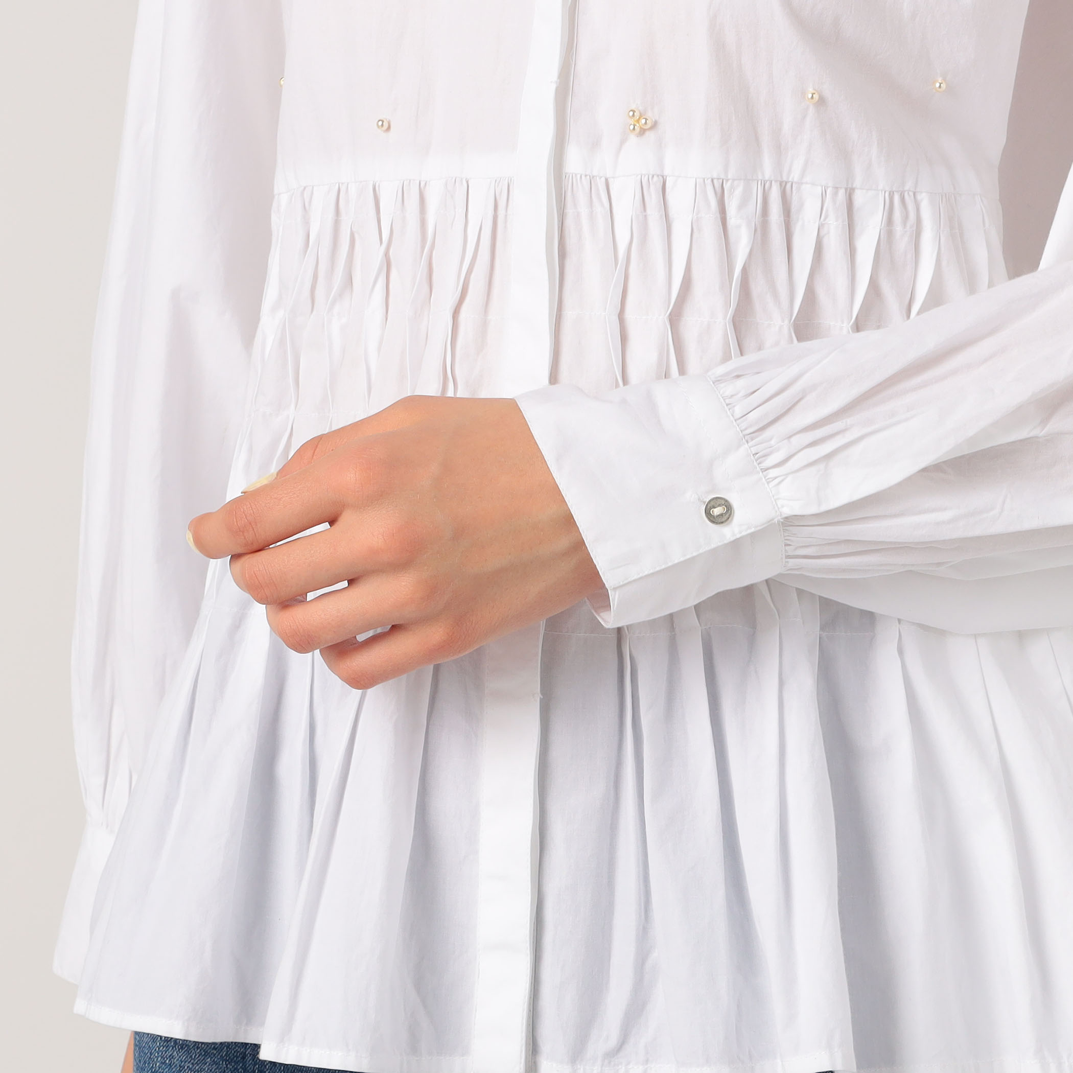 別注】ne Quittez pas BLACK Tuck ブラウス｜トゥモローランド 公式サイト