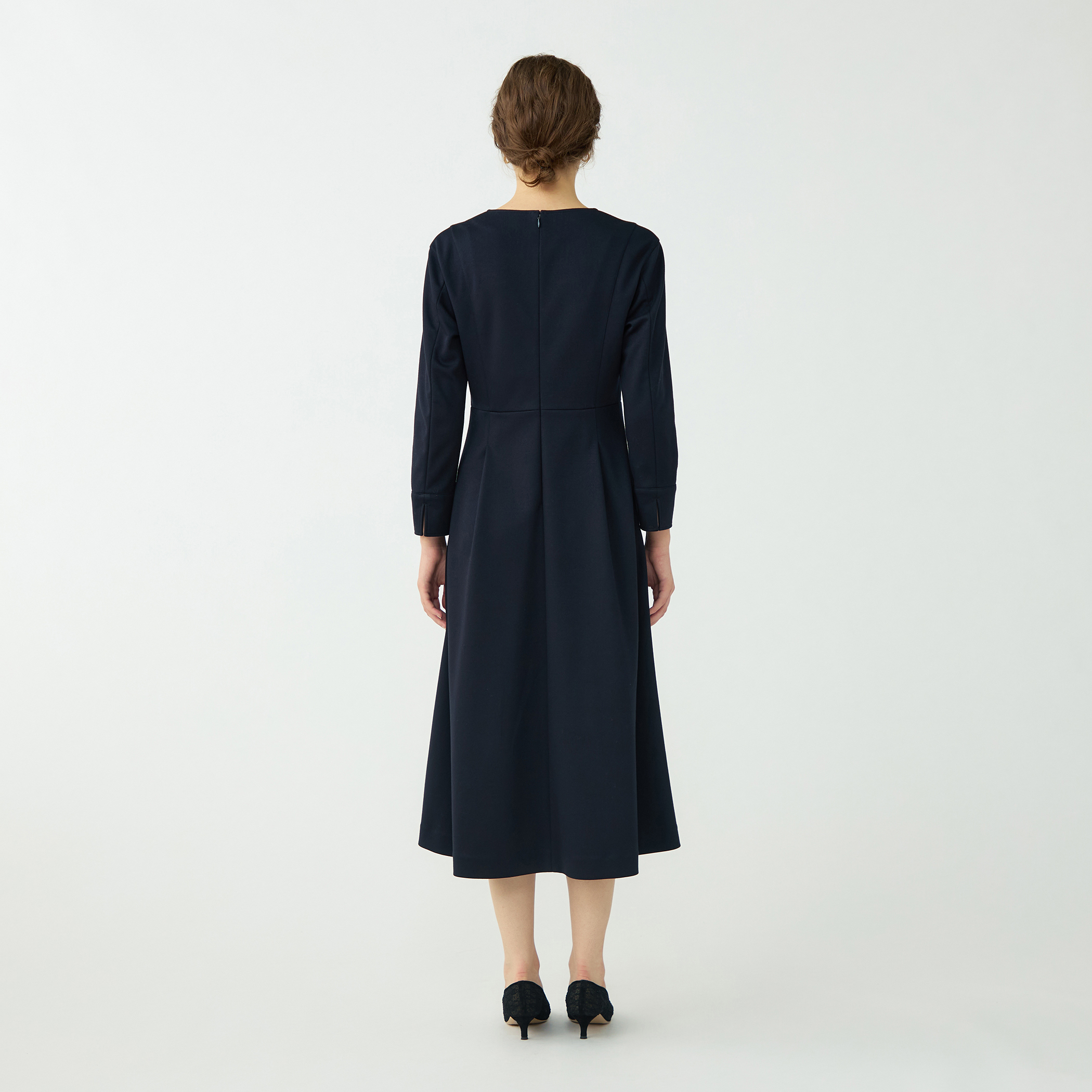 コットンアムンゼン フィット＆フレアワンピース｜トゥモローランド