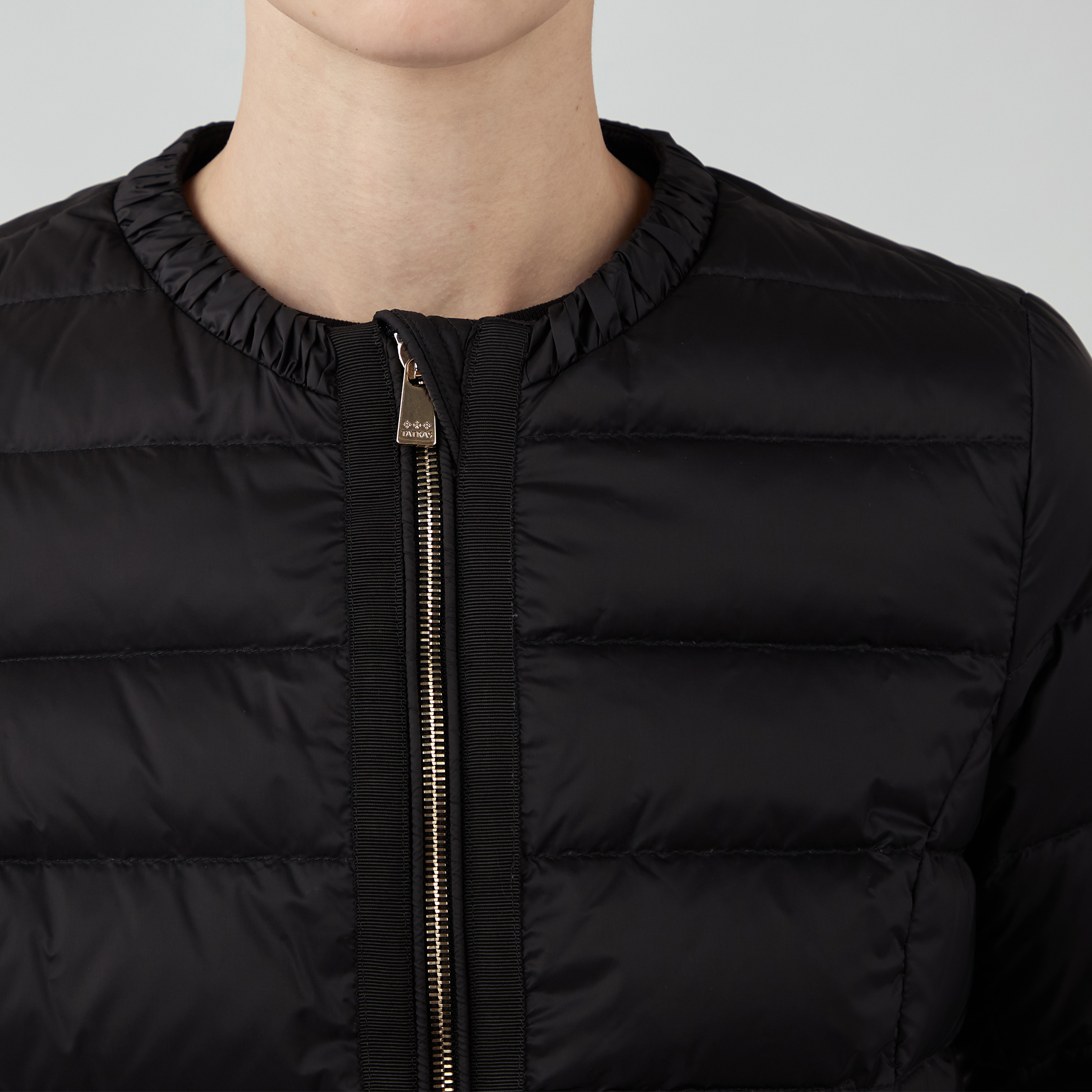 TATRAS トゥモローランド別注 ネイビーS 別注】TATRAS GILDA ショートダウンジャケット