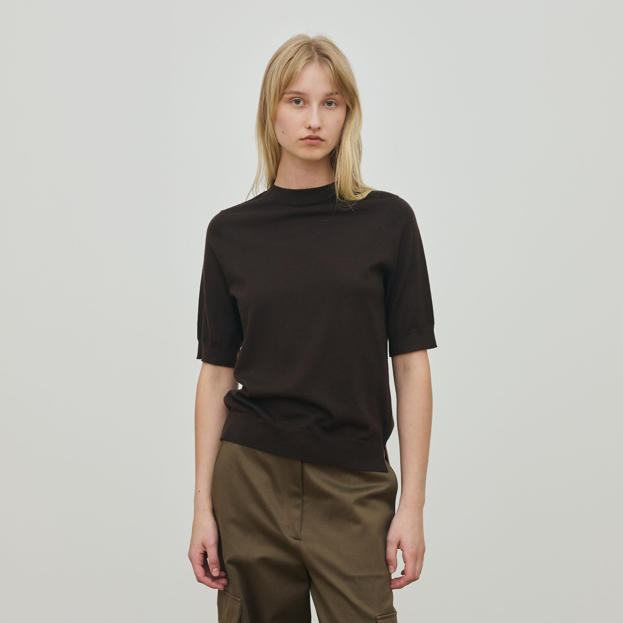 ウーステッドウール ハーフスリーブプルオーバー｜トゥモローランド