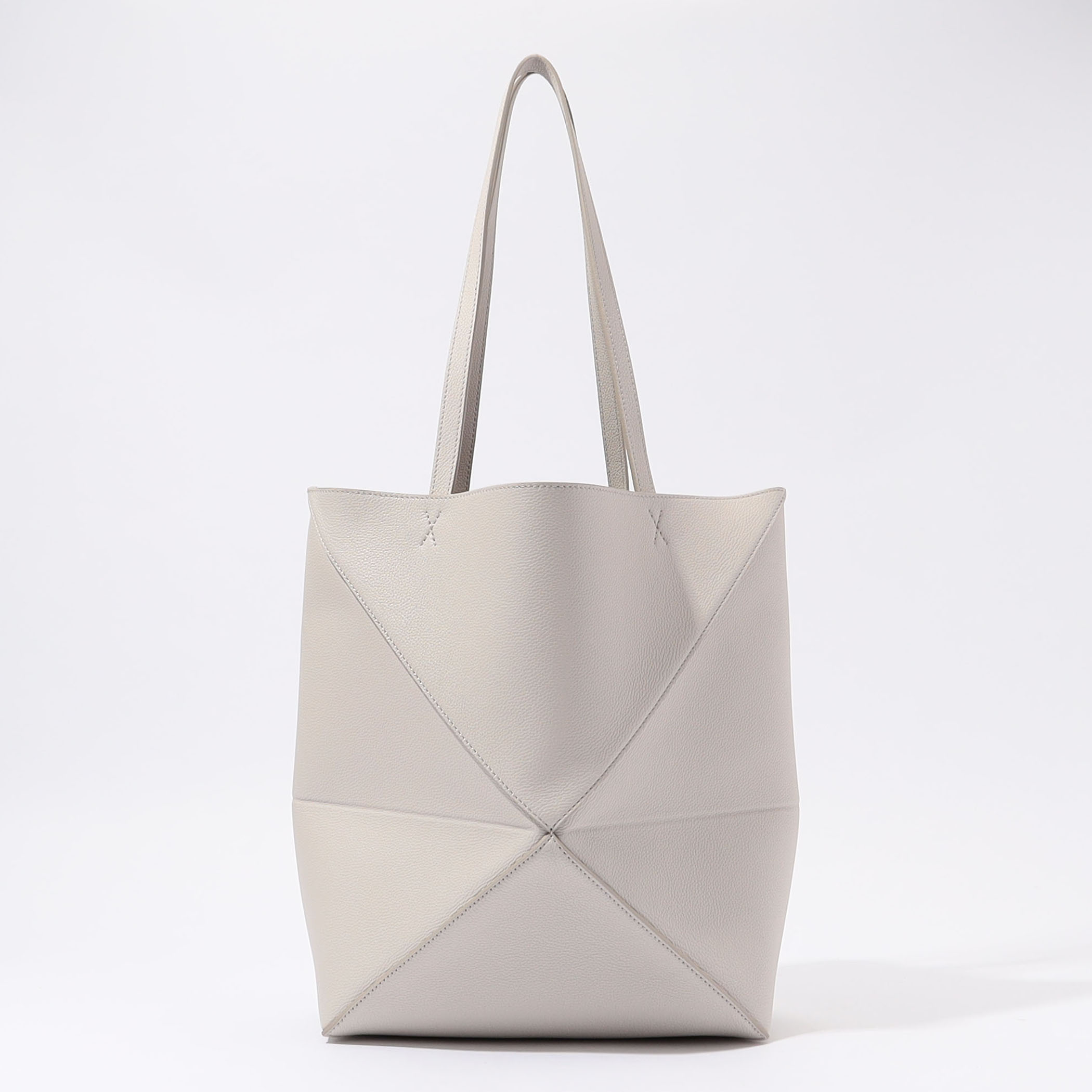 LOEWE ホワイトトートバッグ LOEWE PUZZLE FOLD TOTE MEDIUM｜トゥモローランド 公式通販