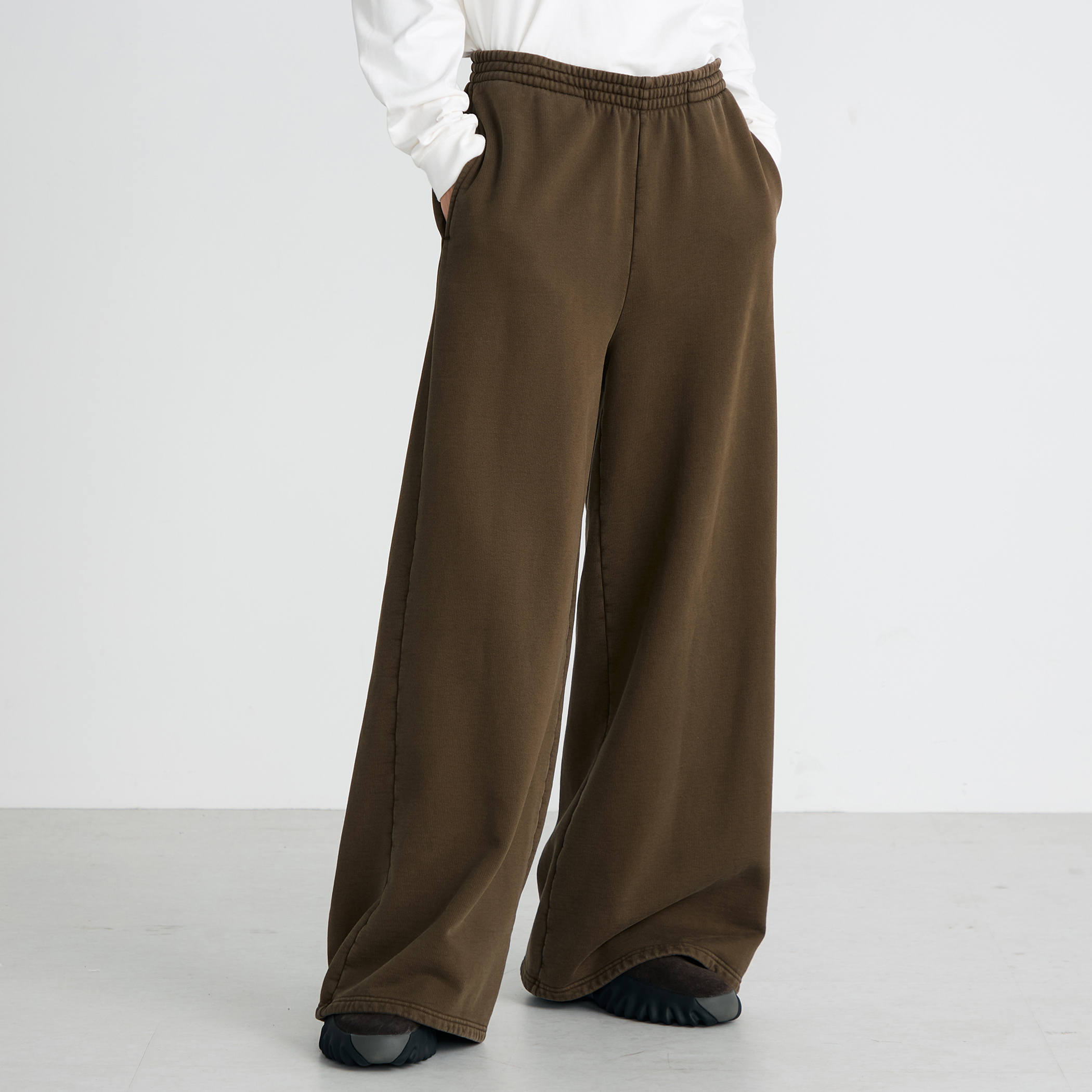 よん 別注】NDX oversized pants｜トゥモローランド 公式通販