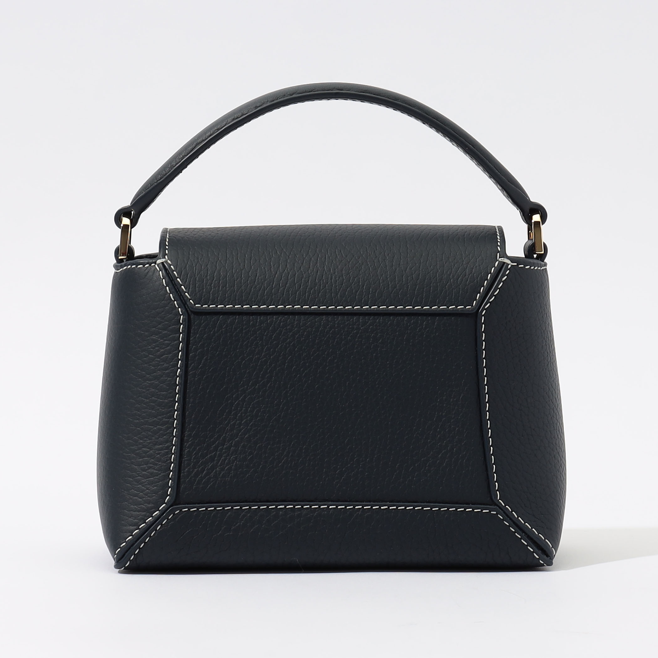 てぃあら Giant City 21 Green Leather – Queen Station