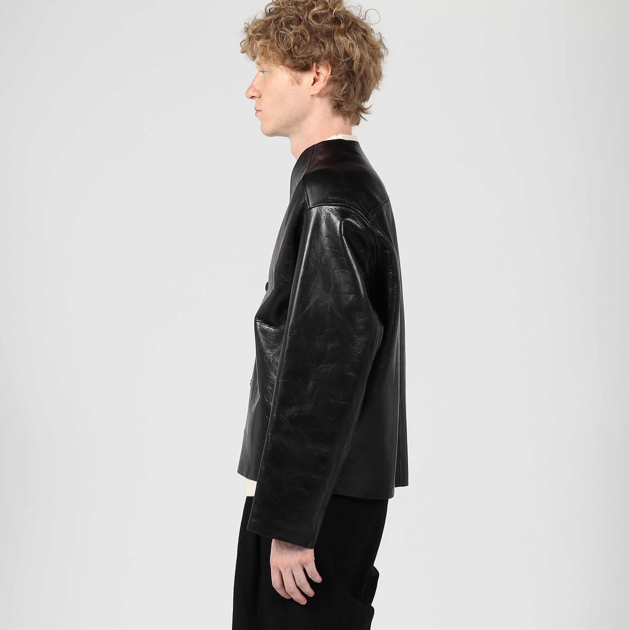 □entire studios ミニマル レザージャケット｜トゥモローランド 公式通販