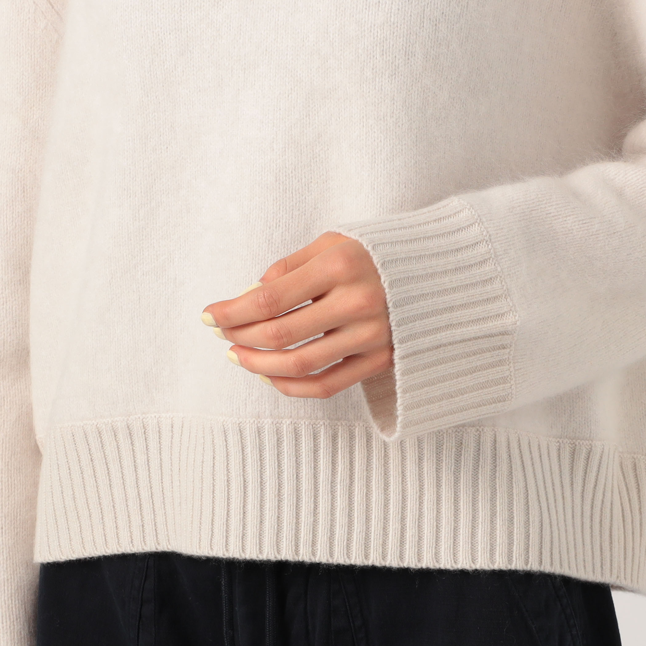 ハローブラッシュド カシミヤ クルーネックニット WBRC3216