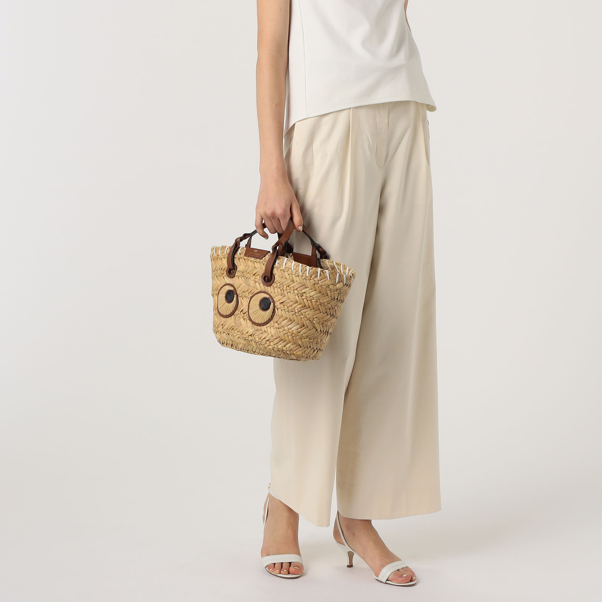 ANYA HINDMARCH SMALL BASKET EYES バッグ｜トゥモローランド 公式サイト