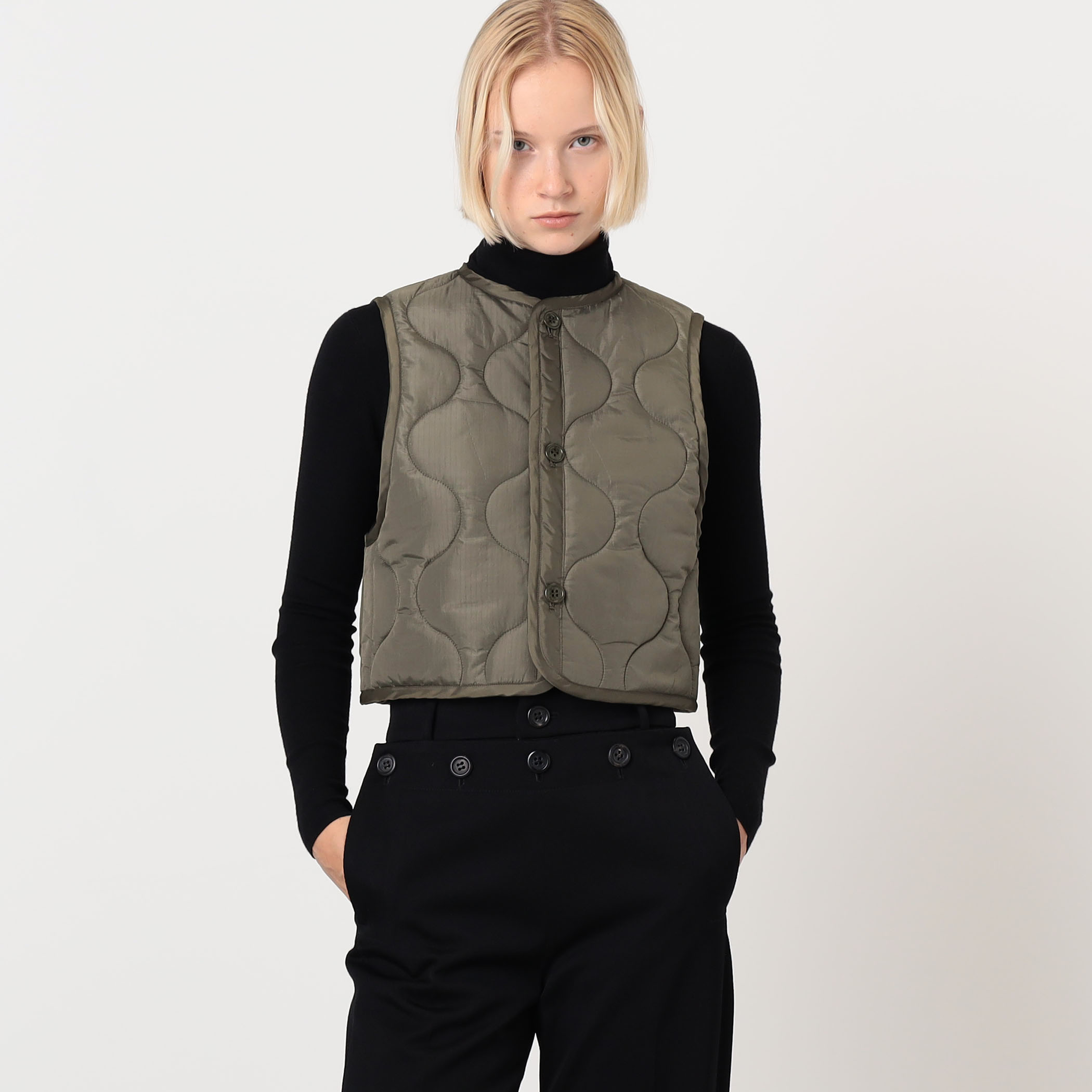 HYKE QUILTED CROPPED VEST キルティング クロップドベスト