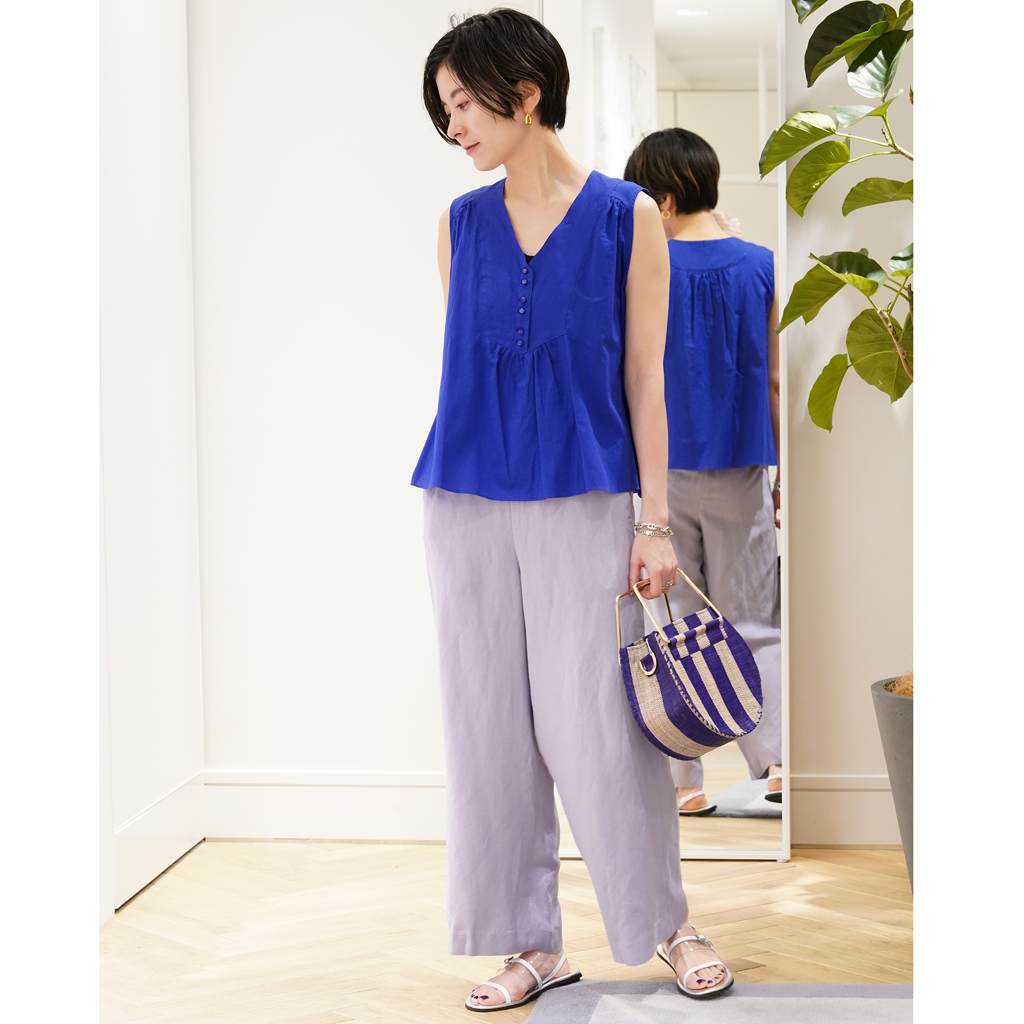 ■専用■美品 トゥモローランド マカフィー 2,3万 コットンリネンのブラウス コットンリネン ノースリーブブラウス｜トゥモローランド 公式通販