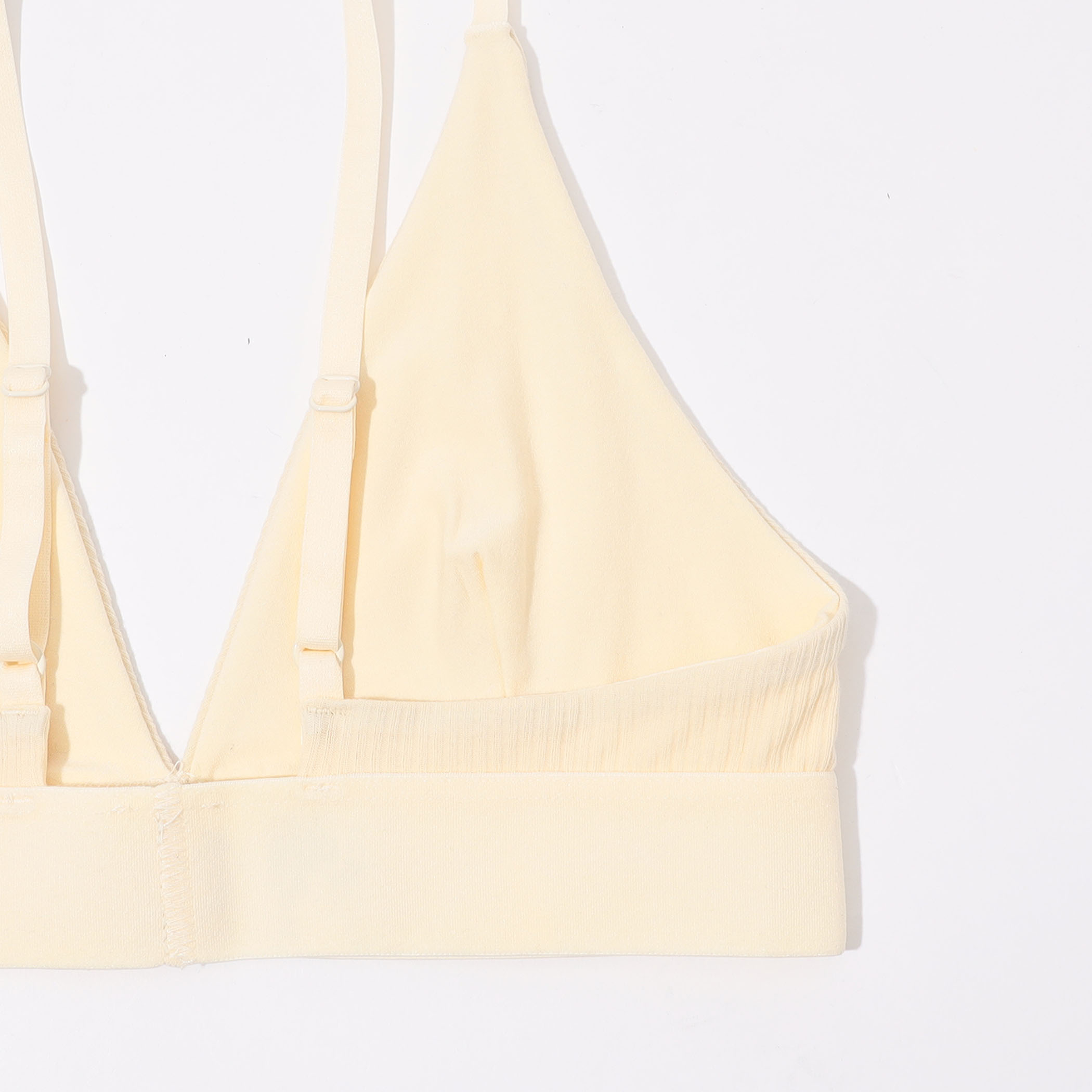 BASE RANGE コットンリブ トライアングルブラトップ｜トゥモローランド