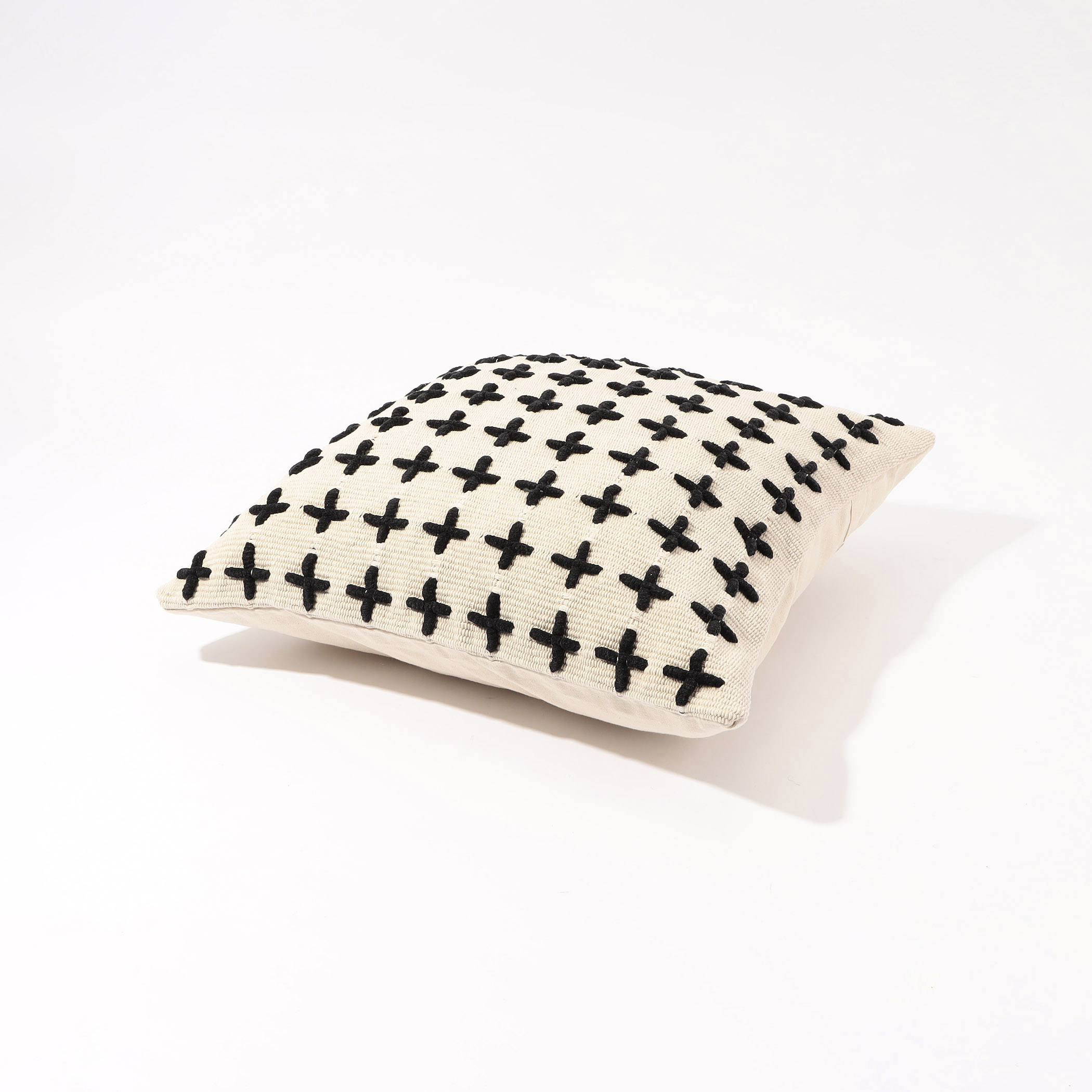 Affari of sweden MAJA クッションカバー 50cmx50cm｜トゥモローランド