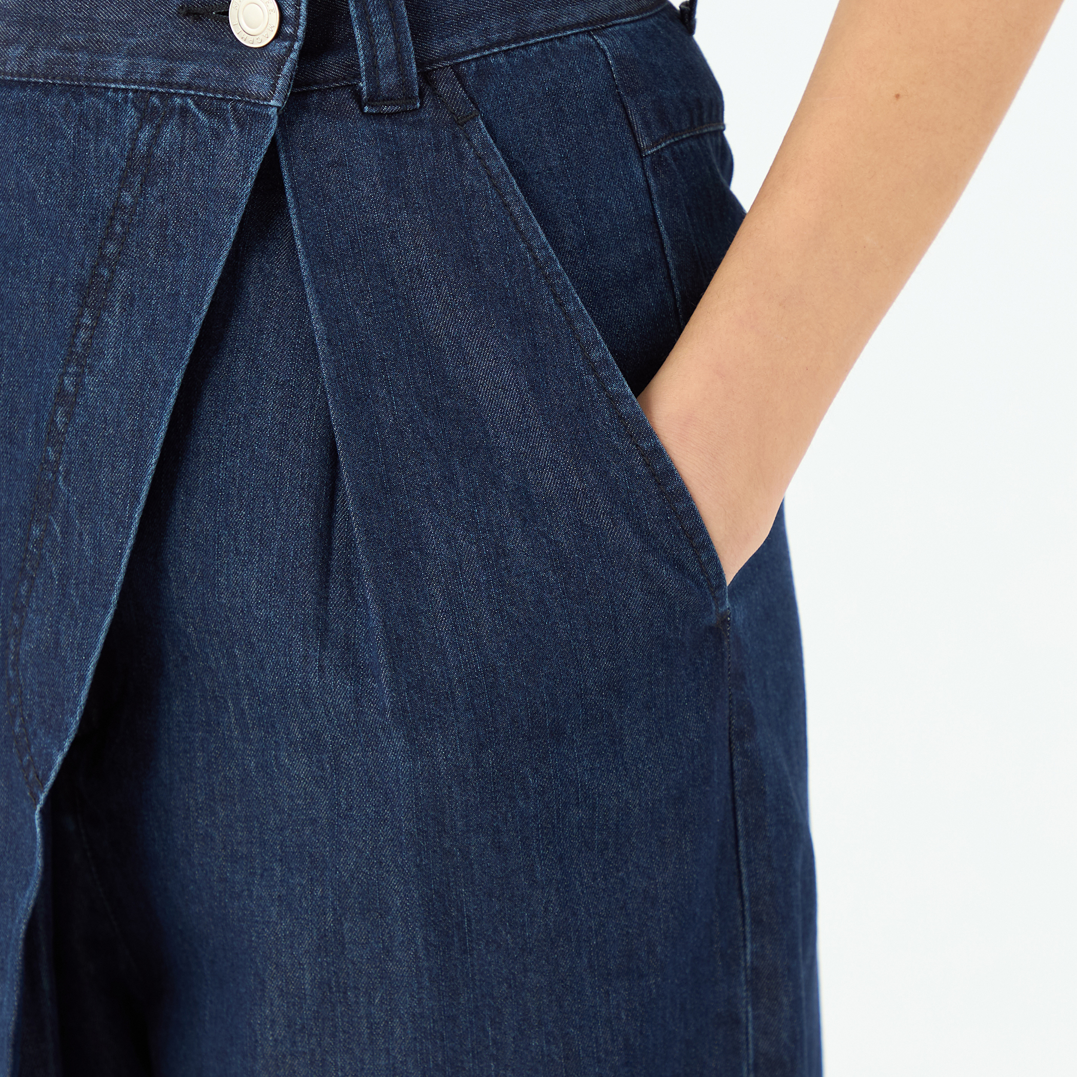 コットンセルロースデニム アシンメトリータックパンツ