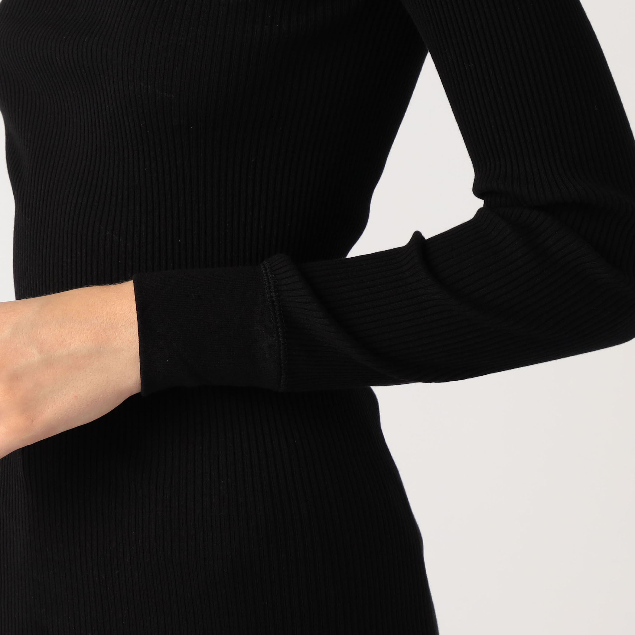 HYKE LONG SLEEVE TEE｜トゥモローランド 公式通販